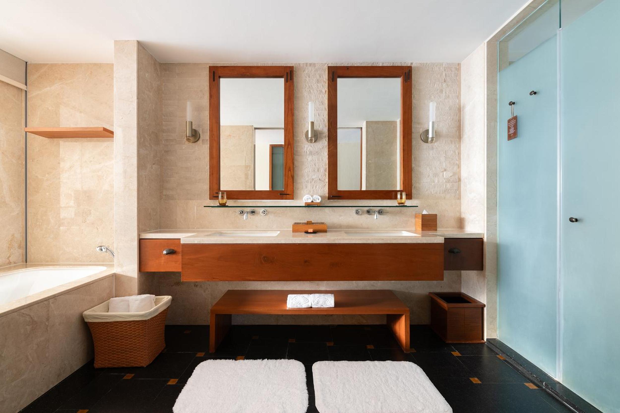 Garden View Room 【Need To Make Appointment 1 Day In Advance: Snack + Beer/Red Wine /Waite Wine  For 2 Persons +Welcome Fruit + Rmb200 Voucher（Available After Spending Rmb898） +Chinese Kungfu ) 】 - Photo 2