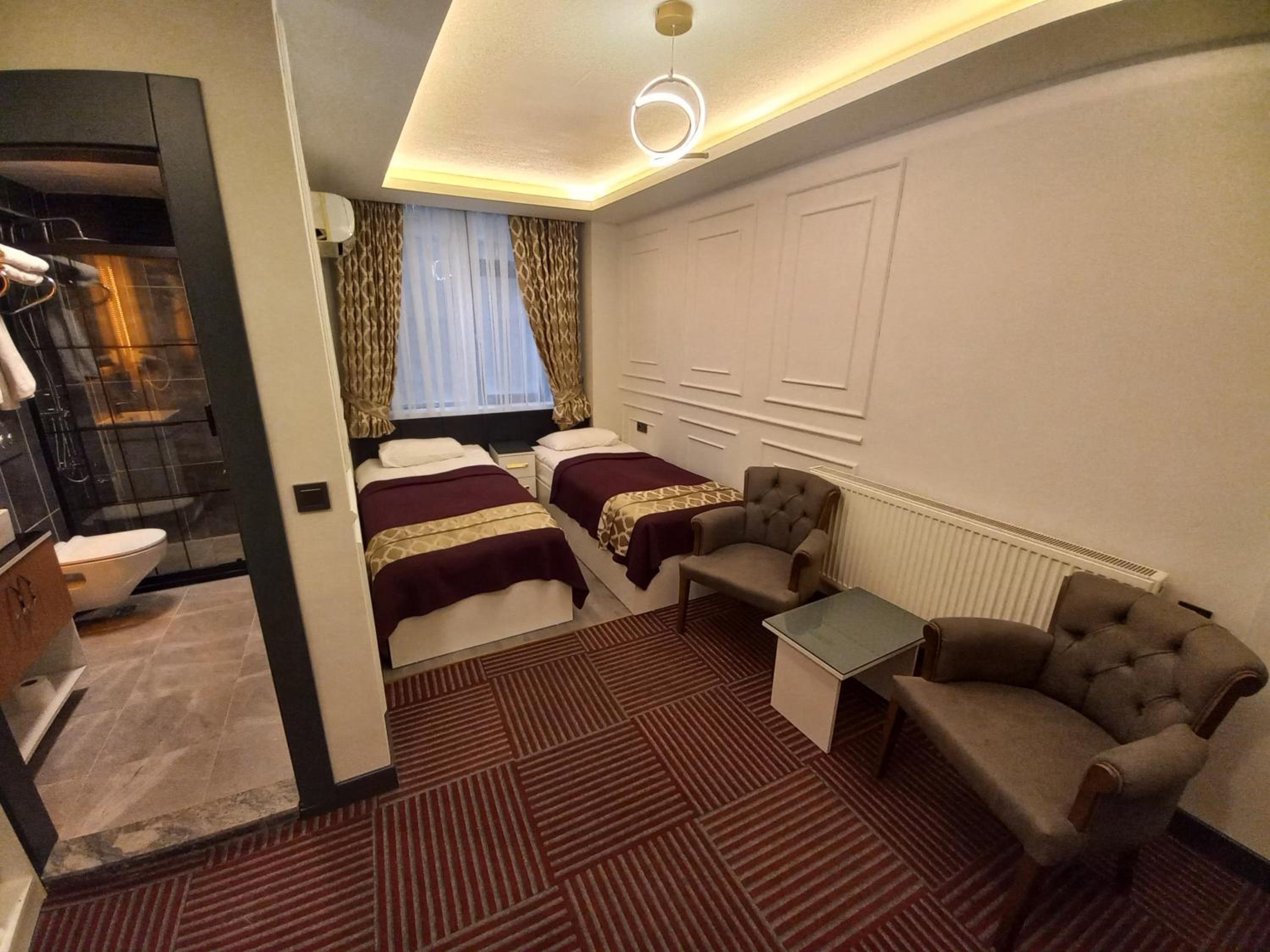 Single Room photo 3