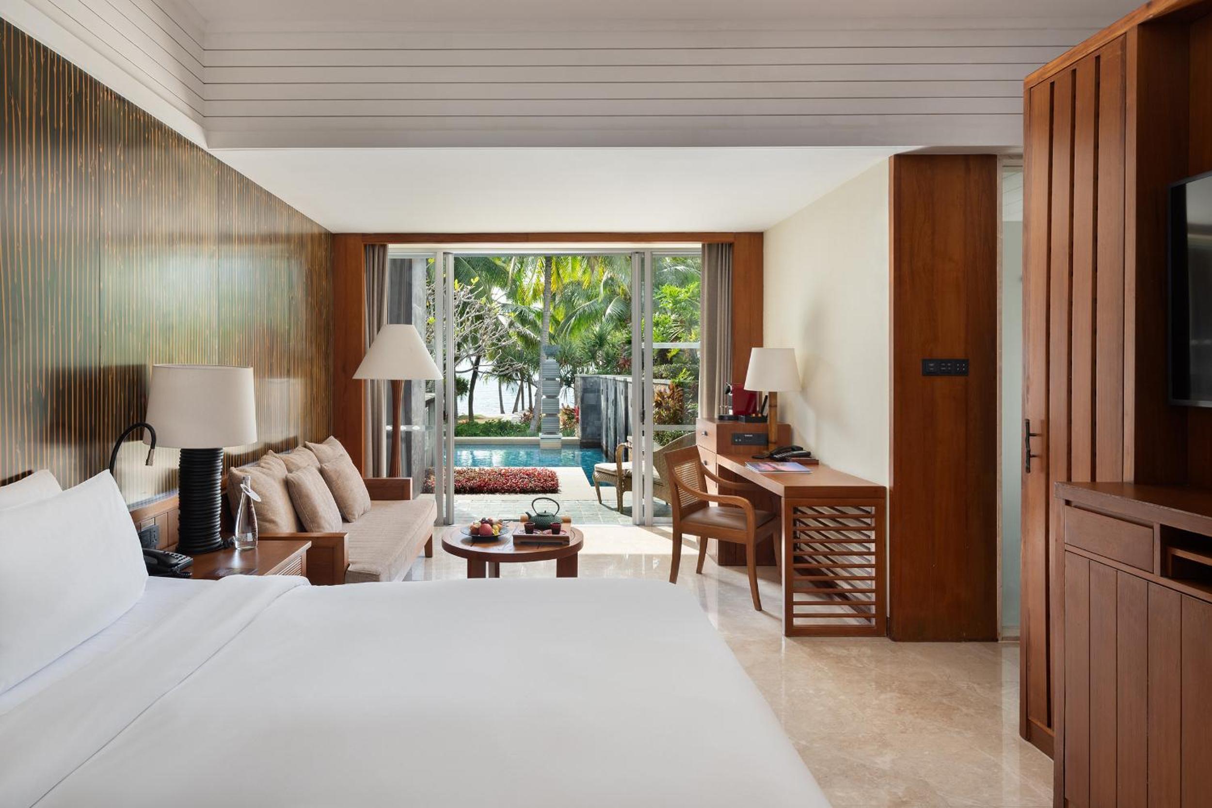 King Room with Pool View