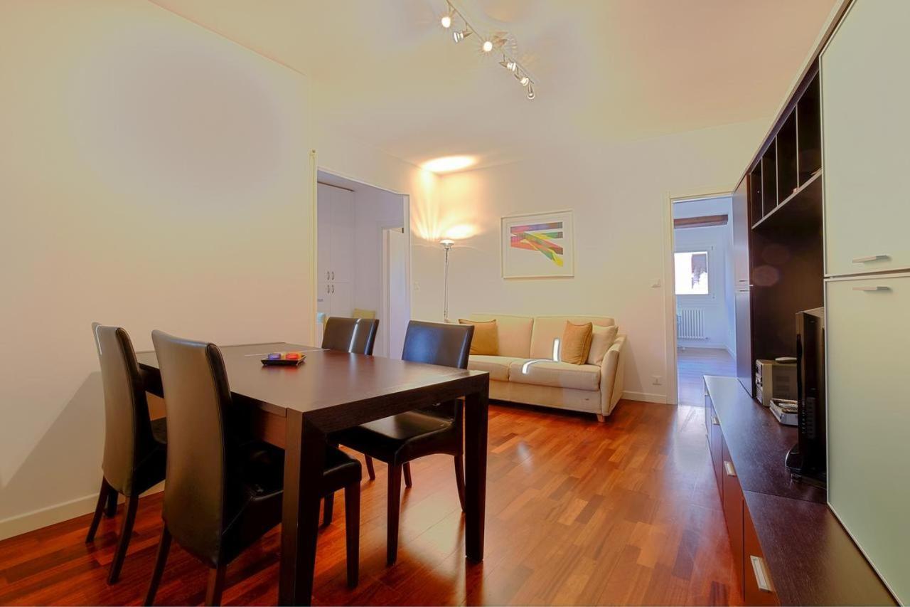 One-Bedroom Apartment photo 2