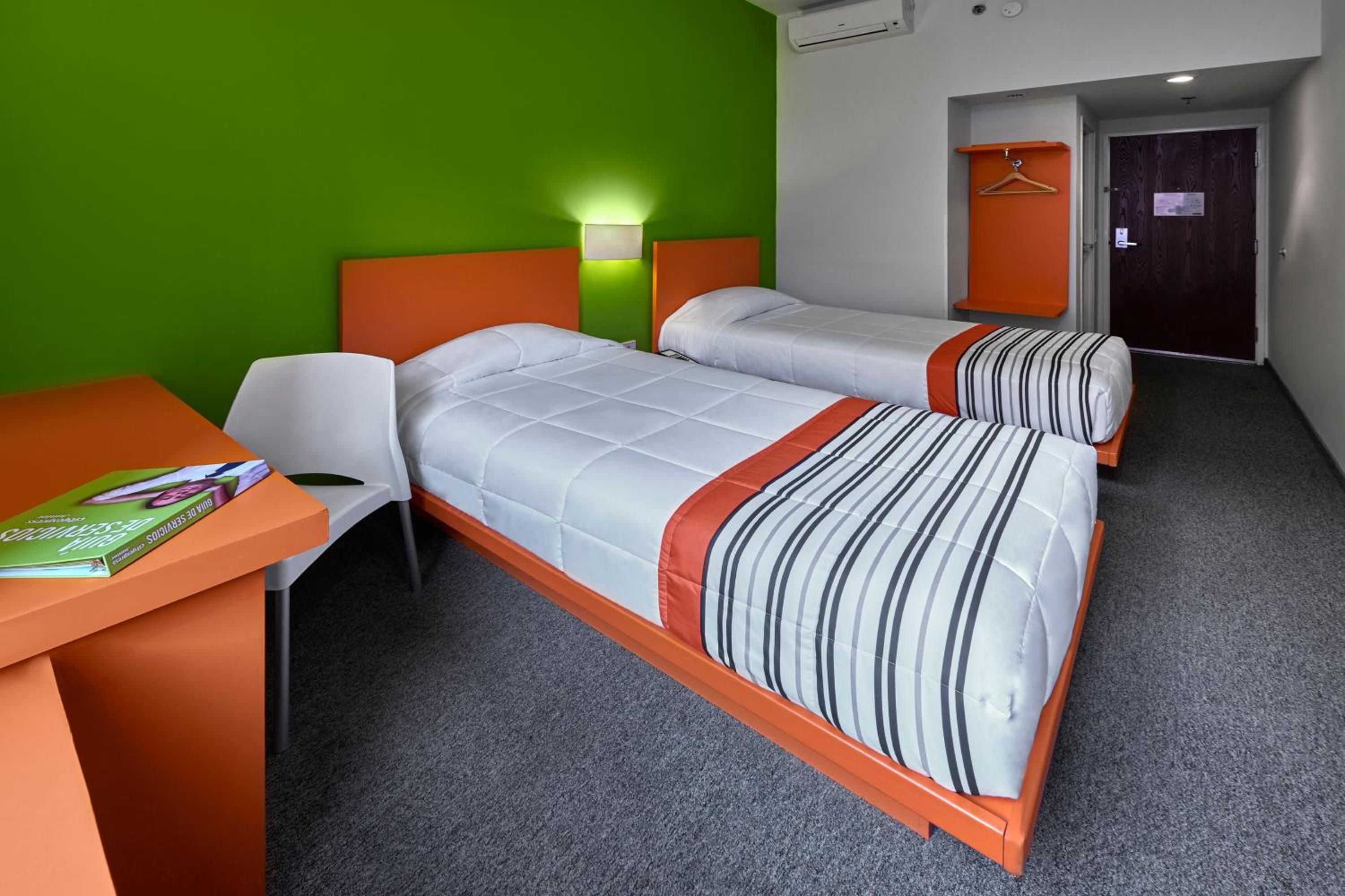 Twin Room - Photo 6