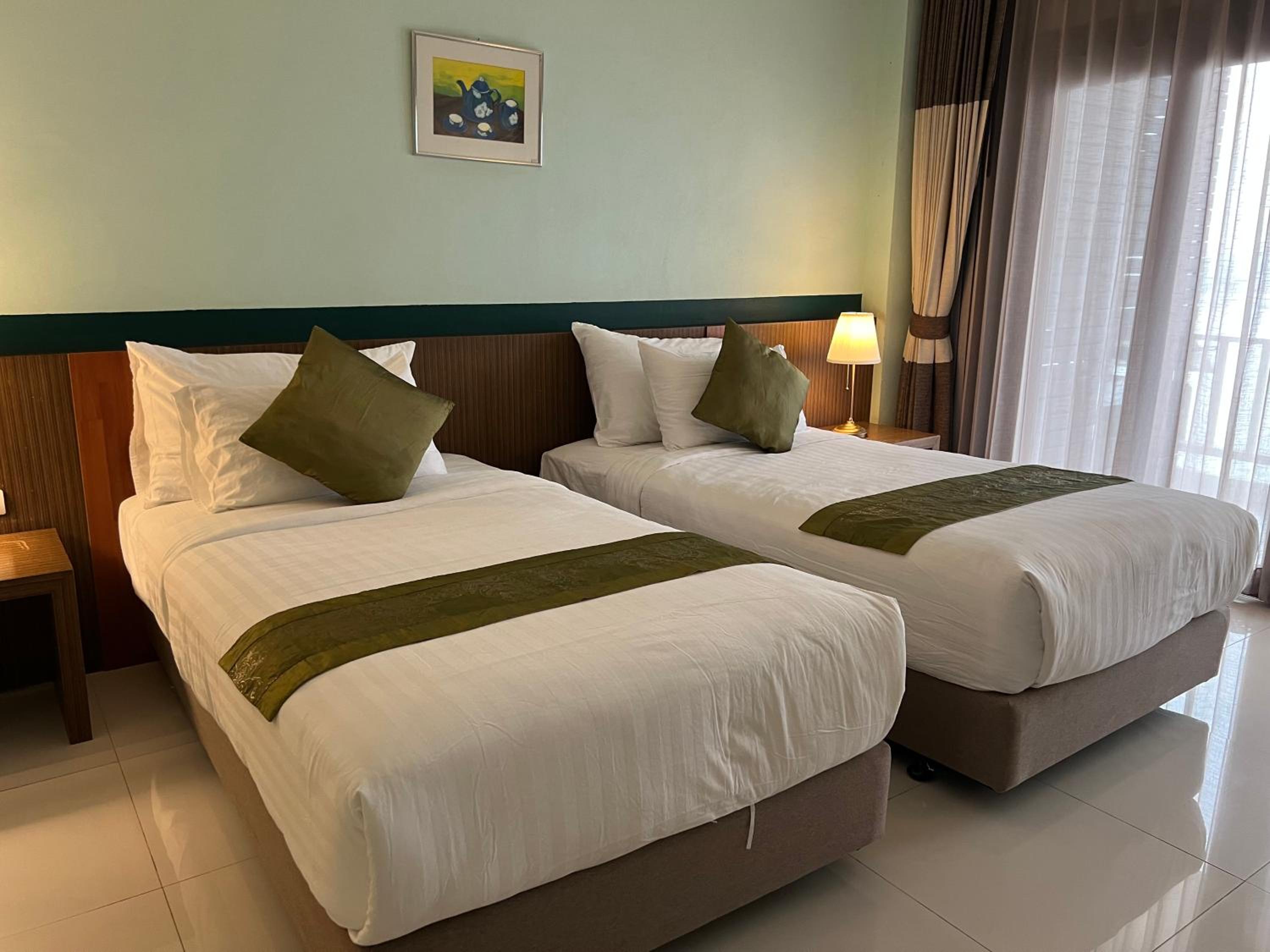 Superior Twin Room - Photo 13