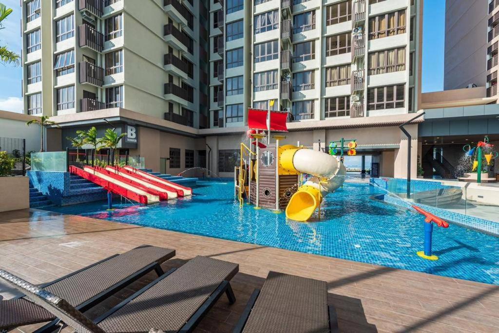 Two-Bedroom Apartment with Sea View photo 2