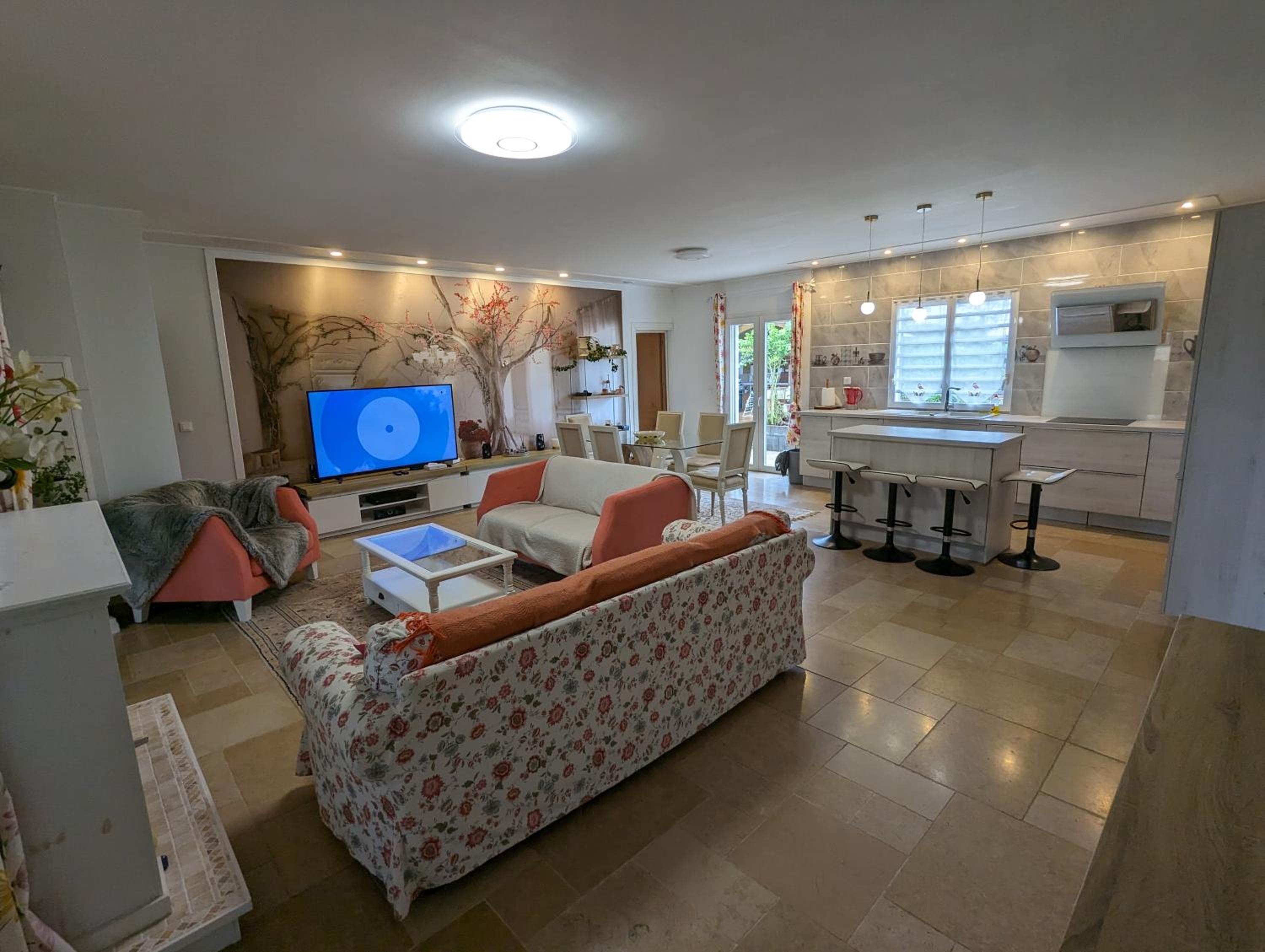 Three-Bedroom Villa photo 1