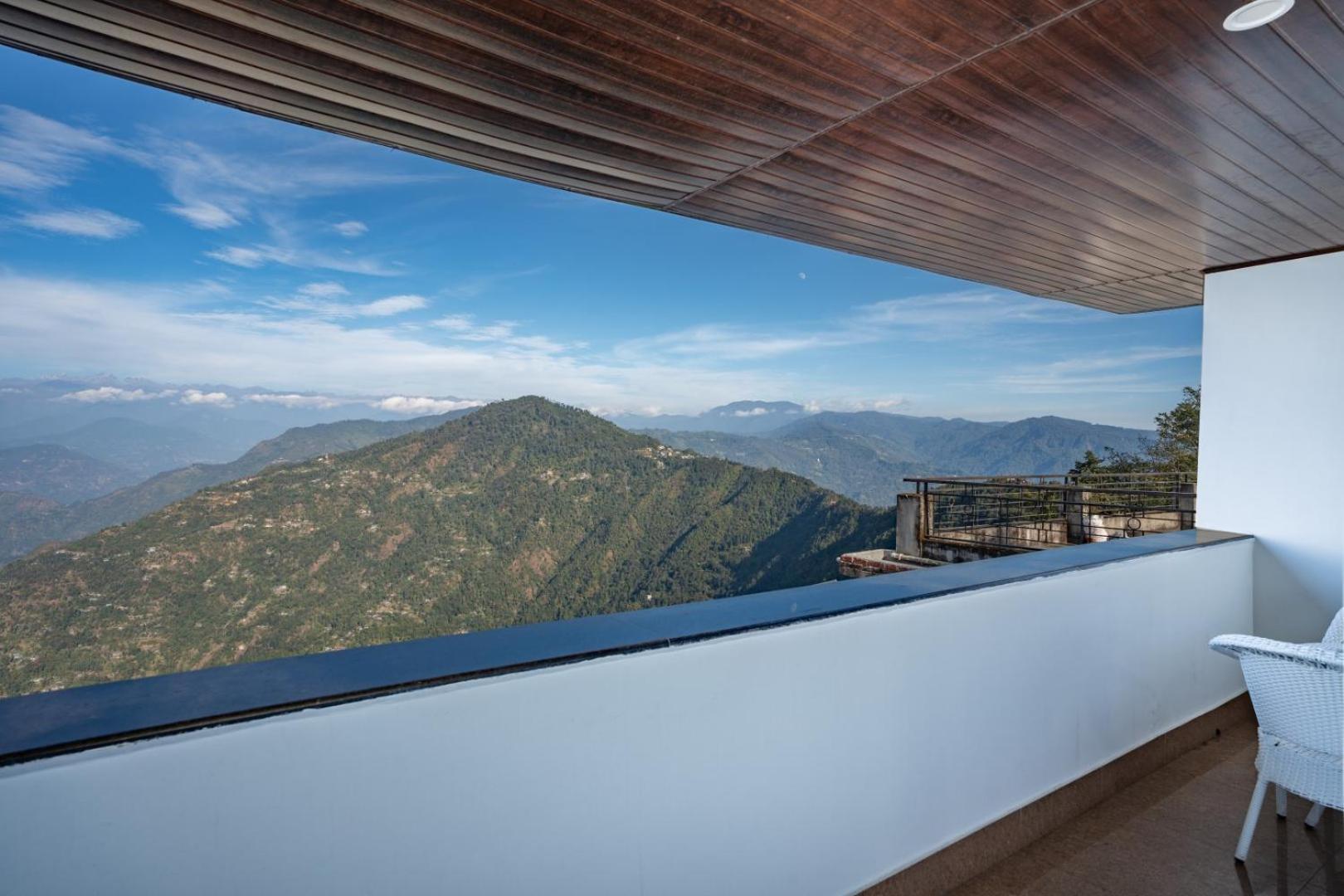 Premium Room with Balcony, Mountain & River View - Photo 5