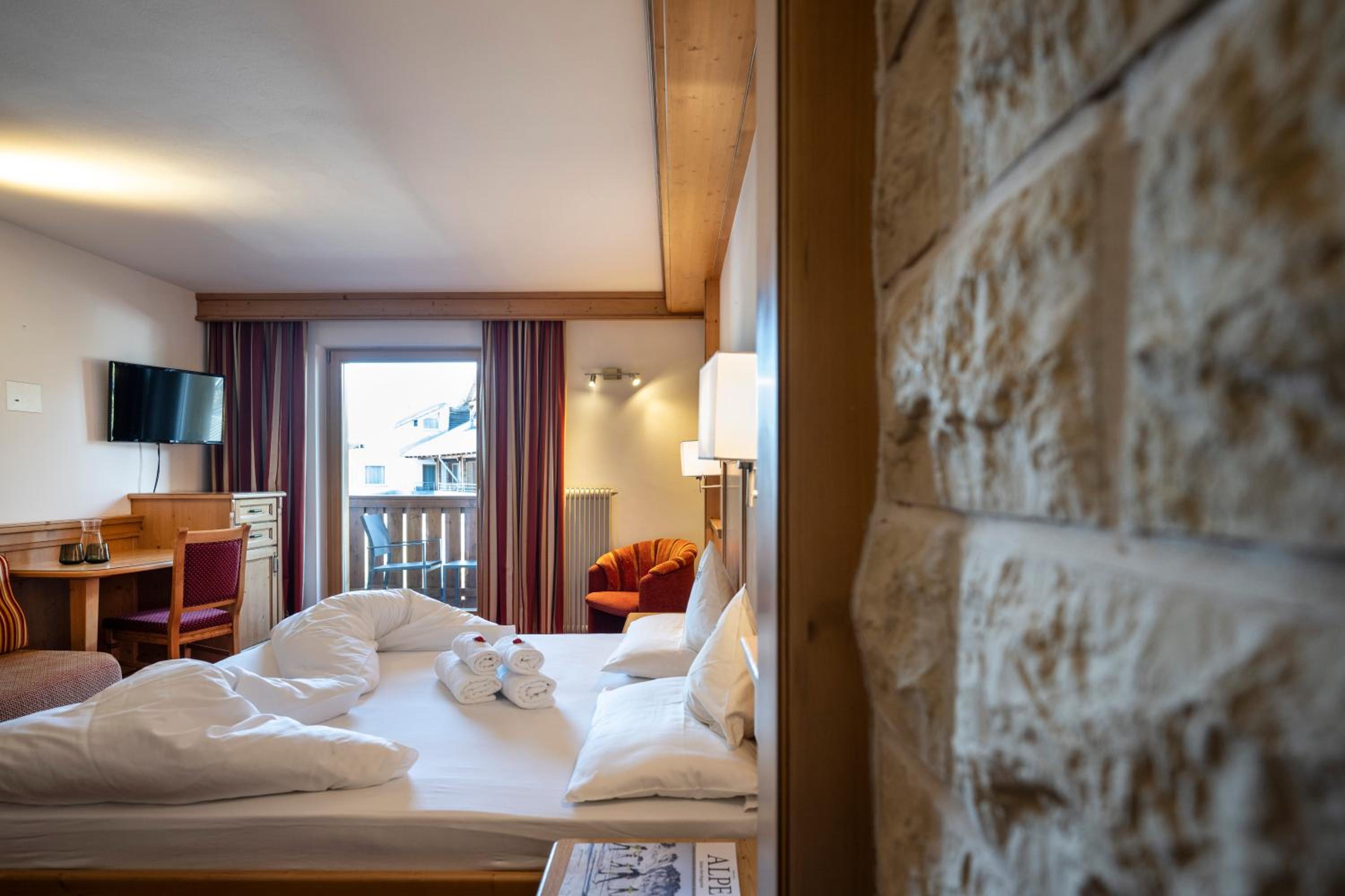 Double Room with Balcony photo 3