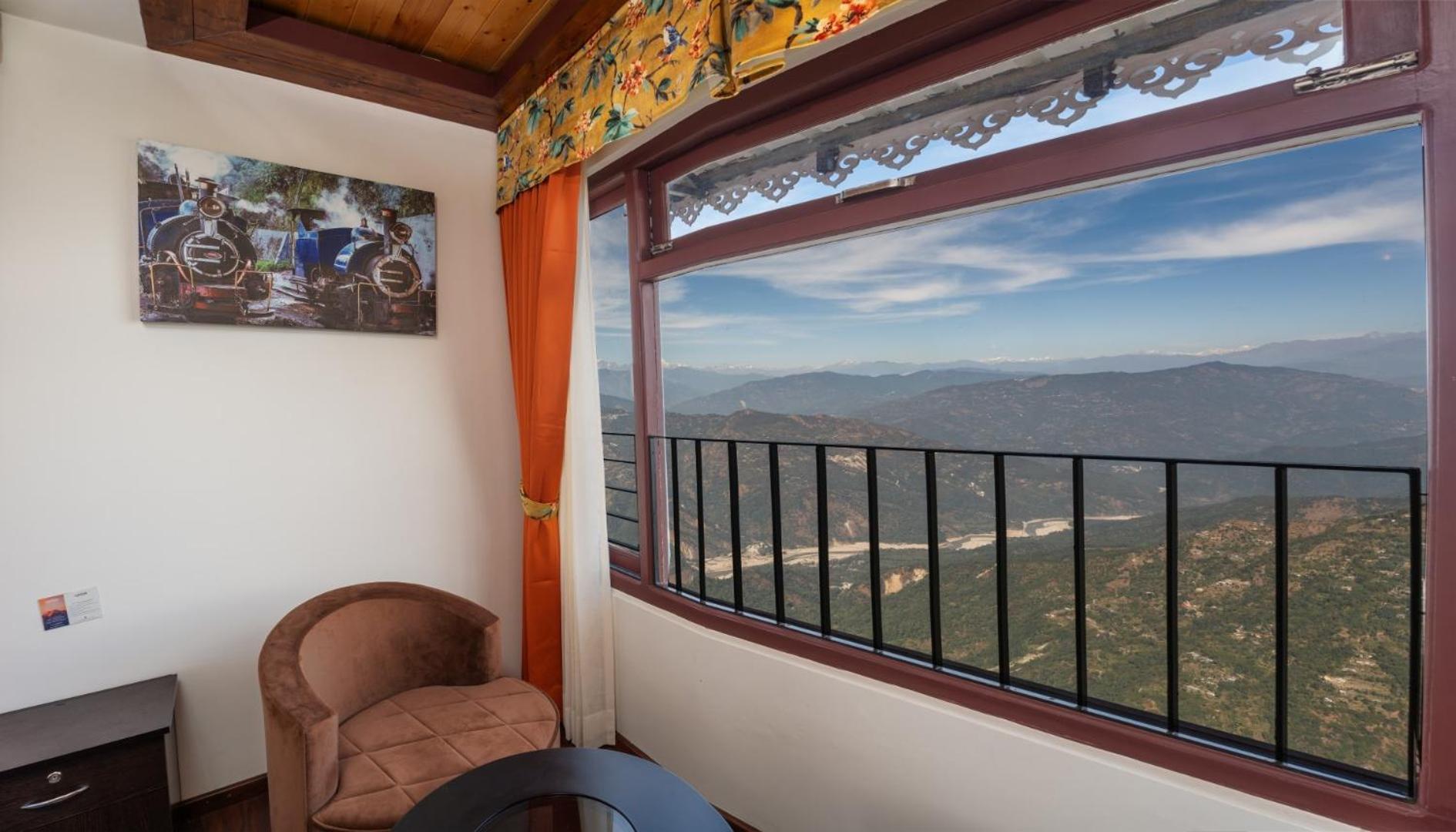 Premium Room with Mountain & River View - Photo 5