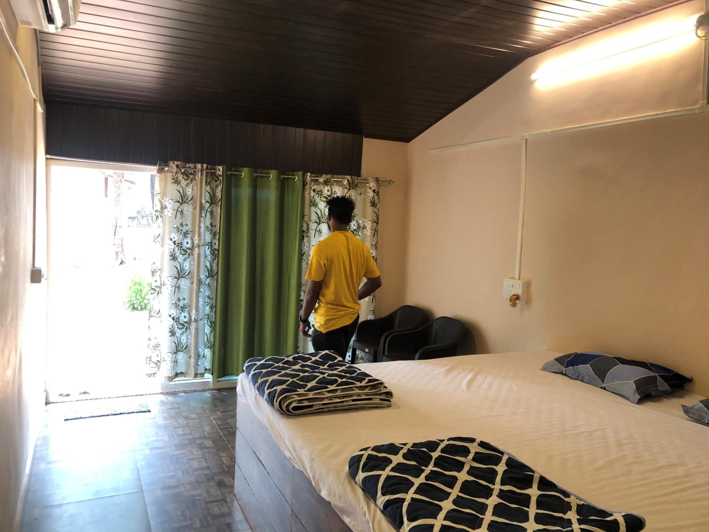 Deluxe King Room photo 3