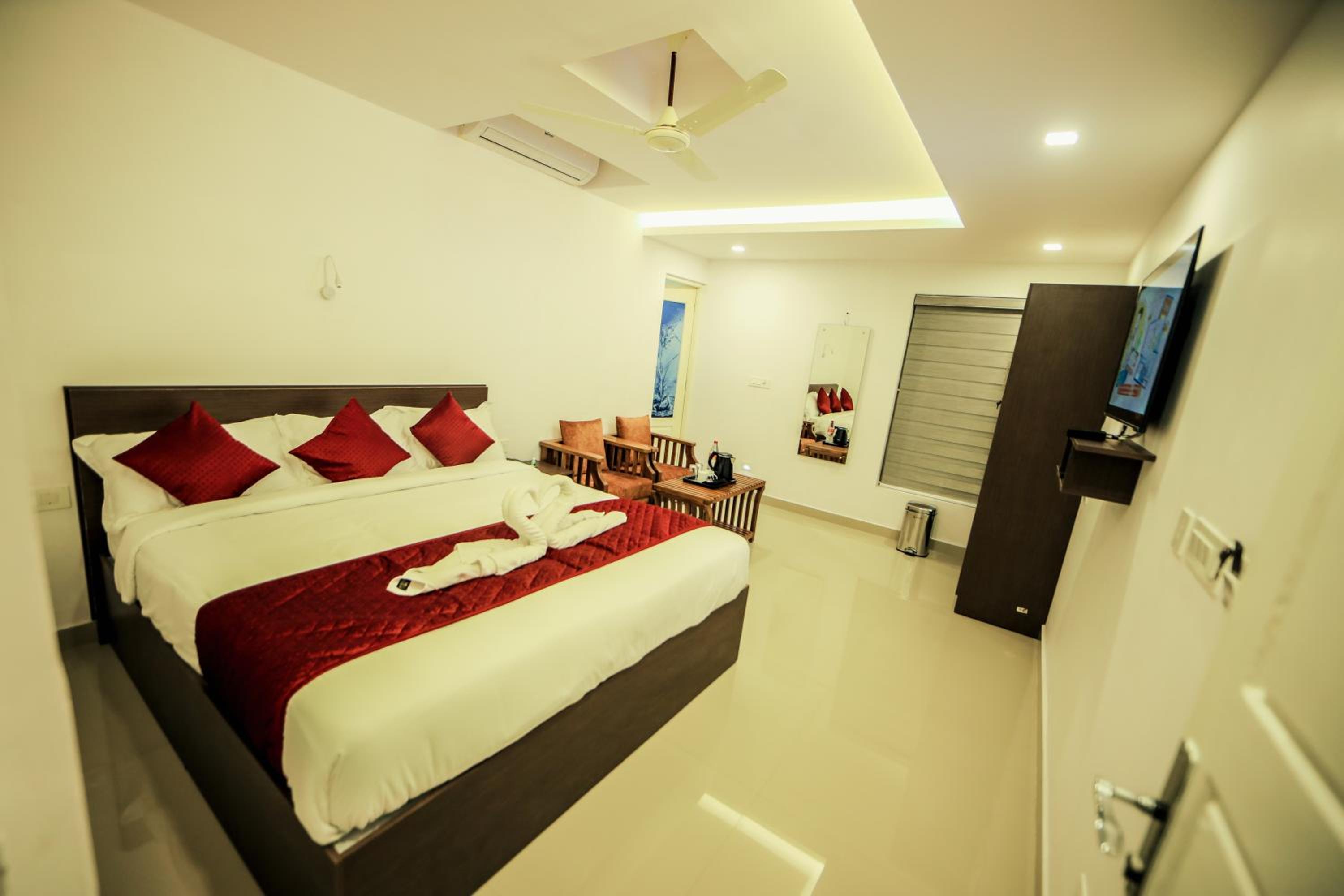 Deluxe Double Room photo 2