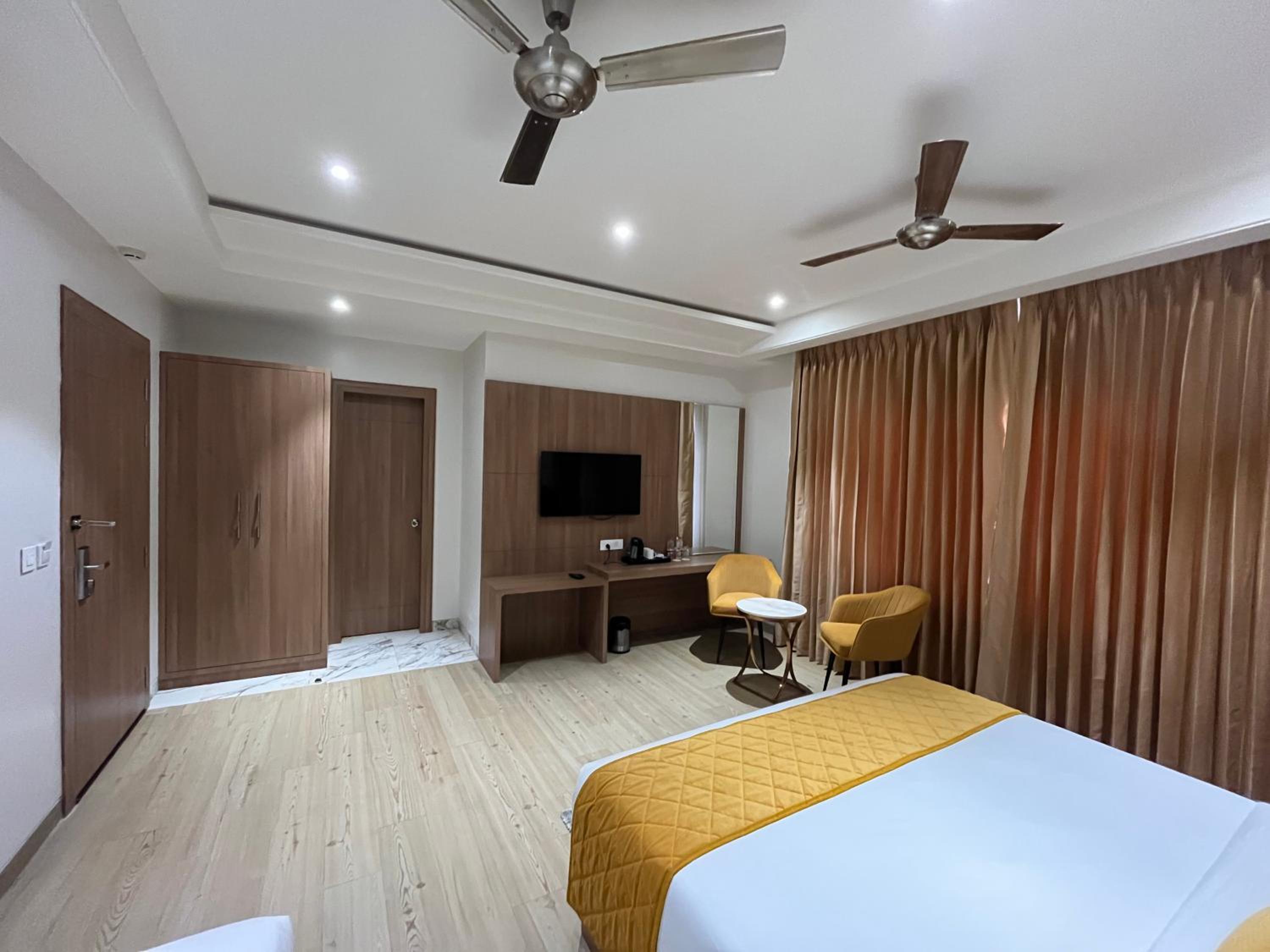 Luxury Triple Room - Photo 1