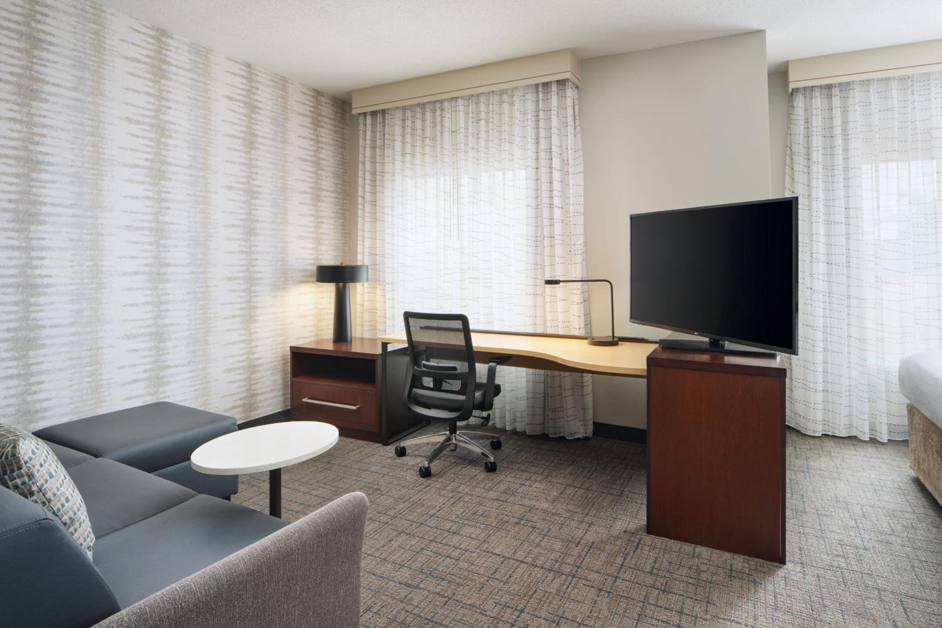 King Studio with Sofa Bed
