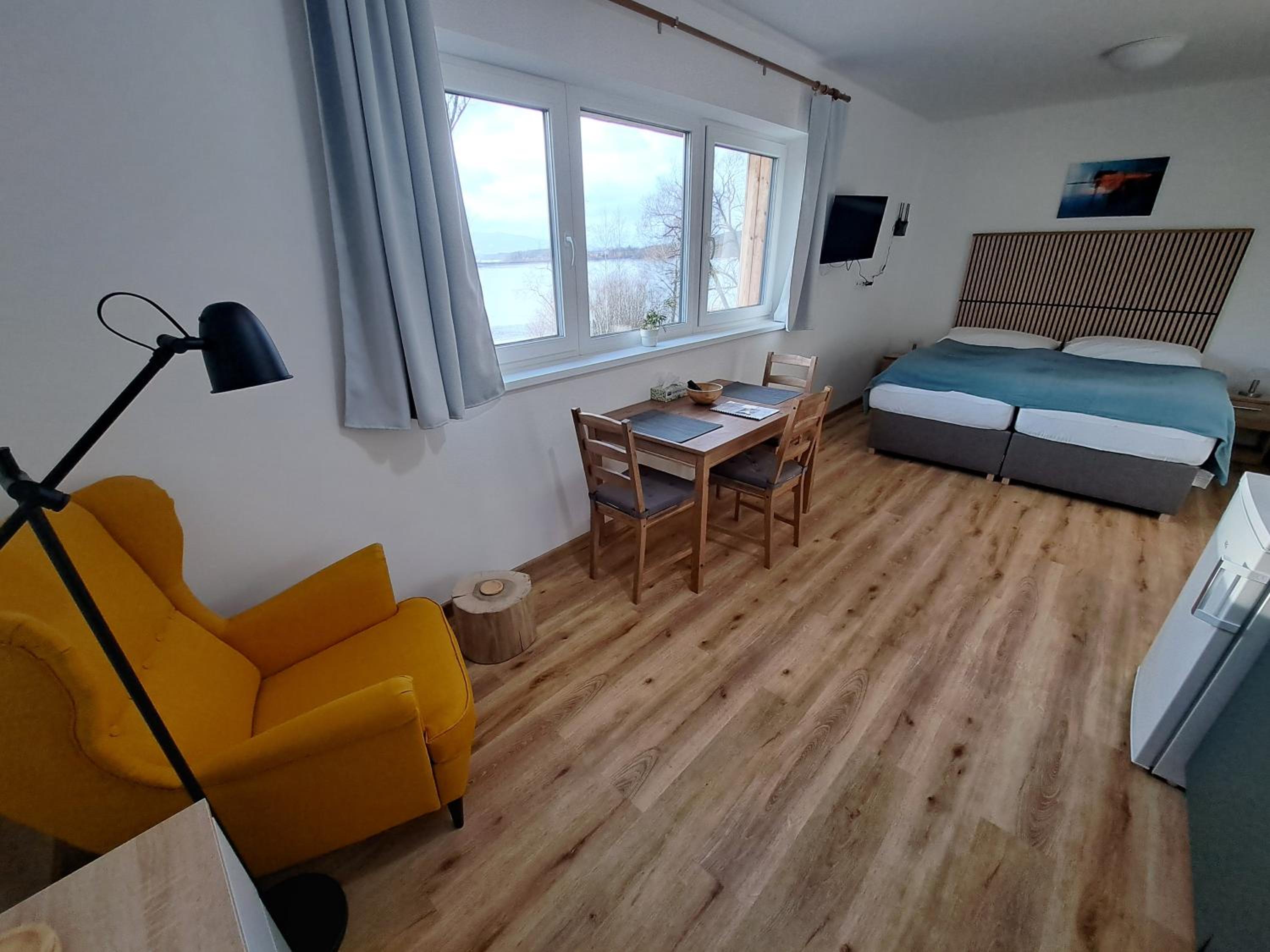 Apartment with Lake View photo 1
