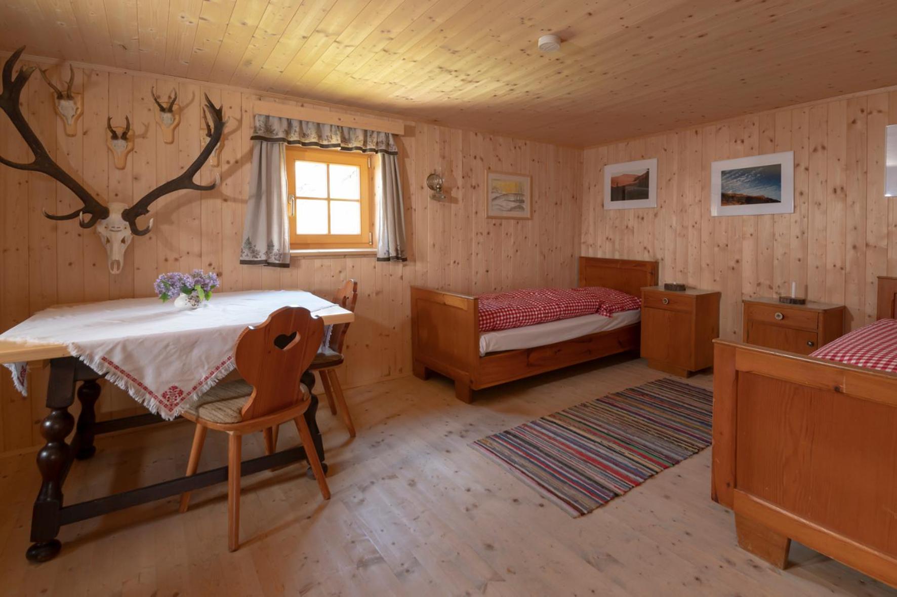One-Bedroom House photo 1