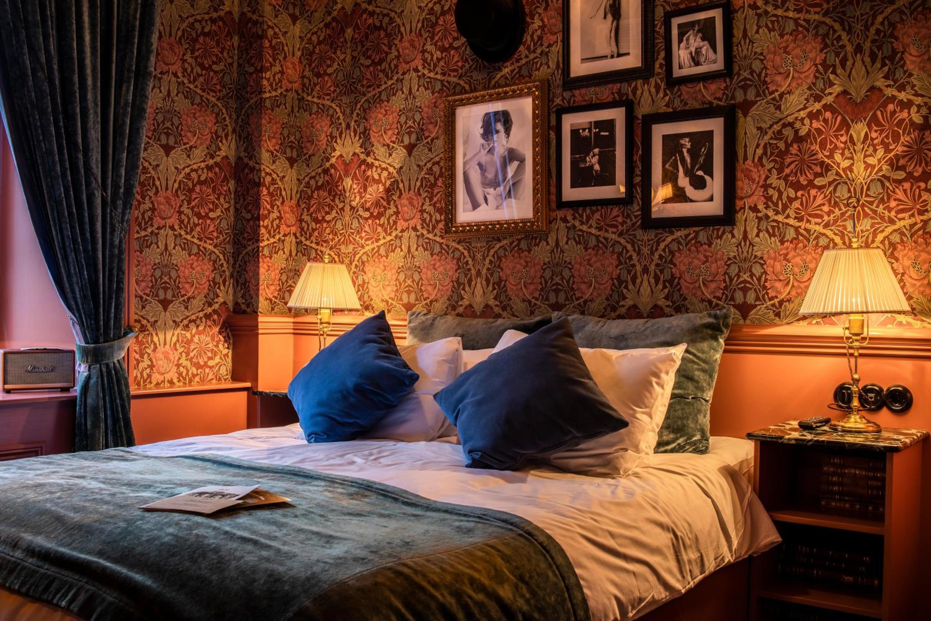 Petite Double Room