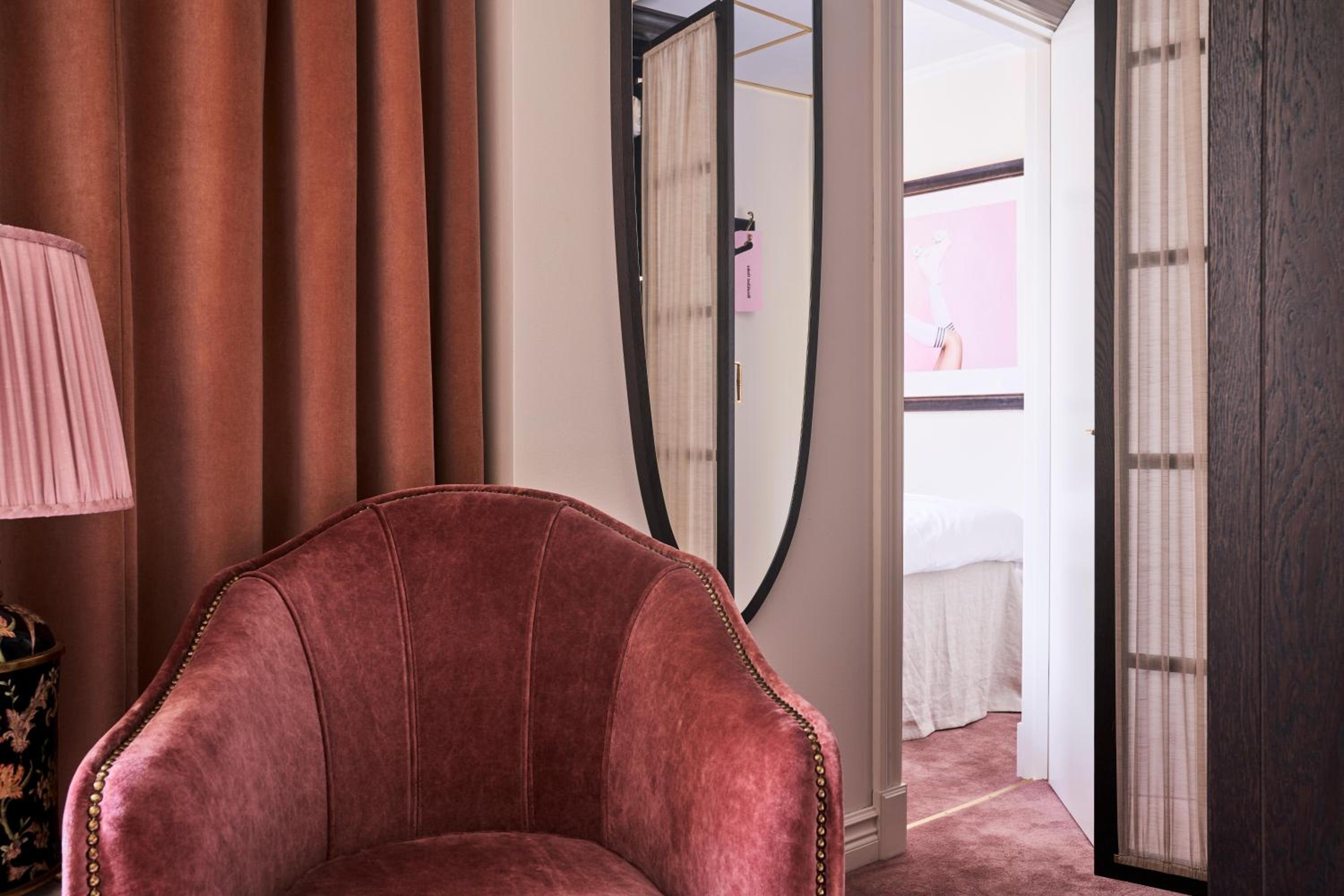 Double Room Medium - Photo 9