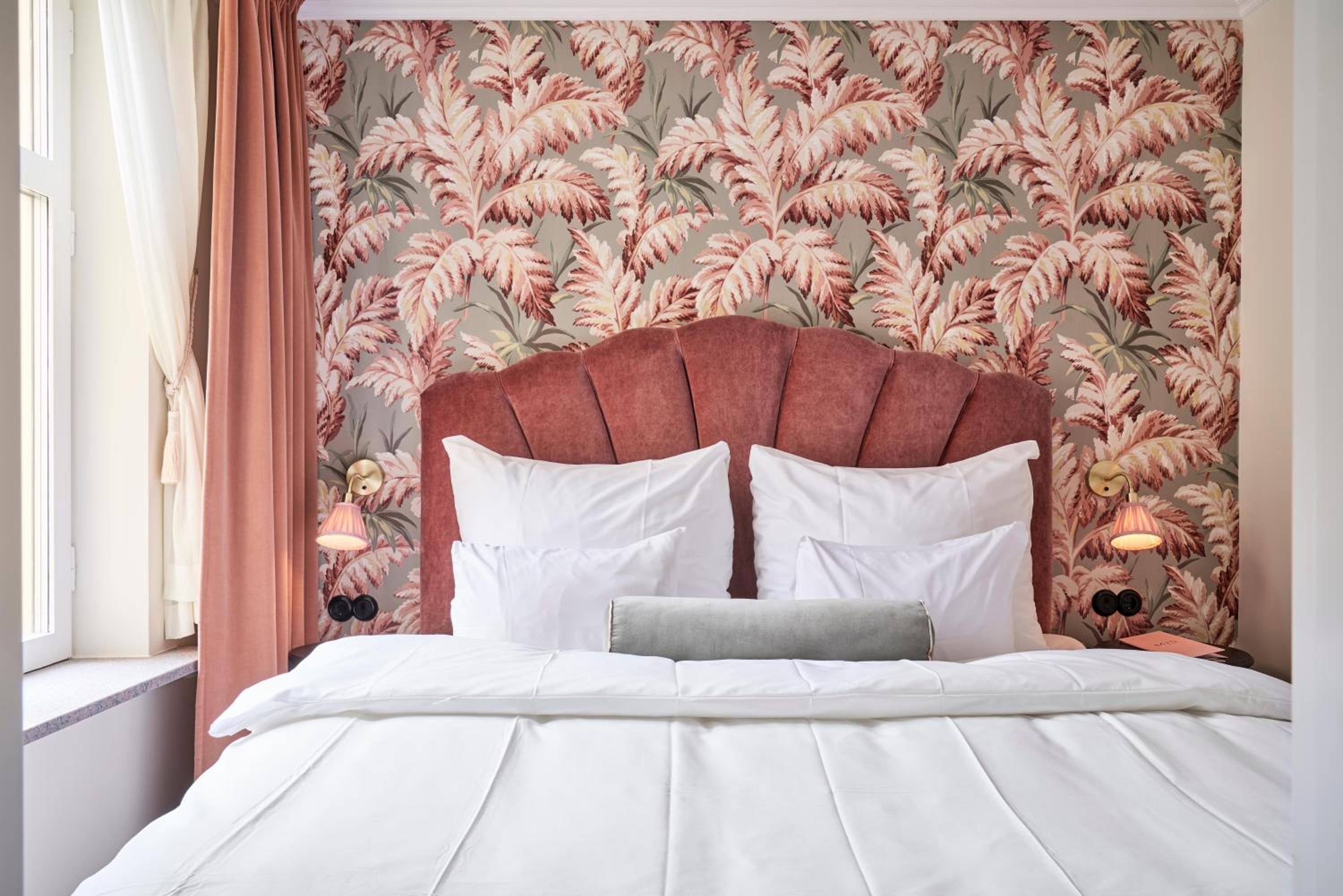 Double Room Small - Photo 15