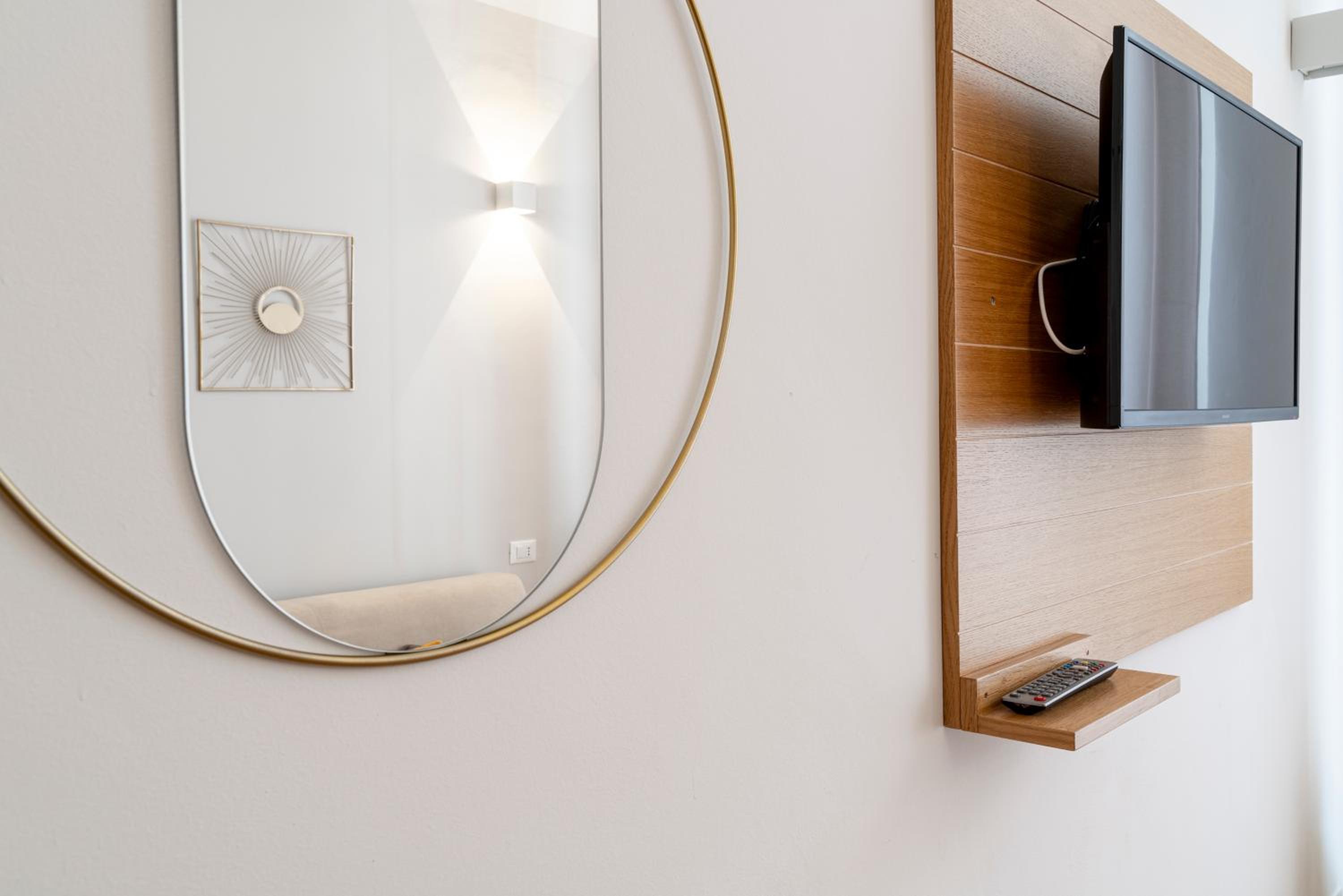 Deluxe Suite - Photo 2