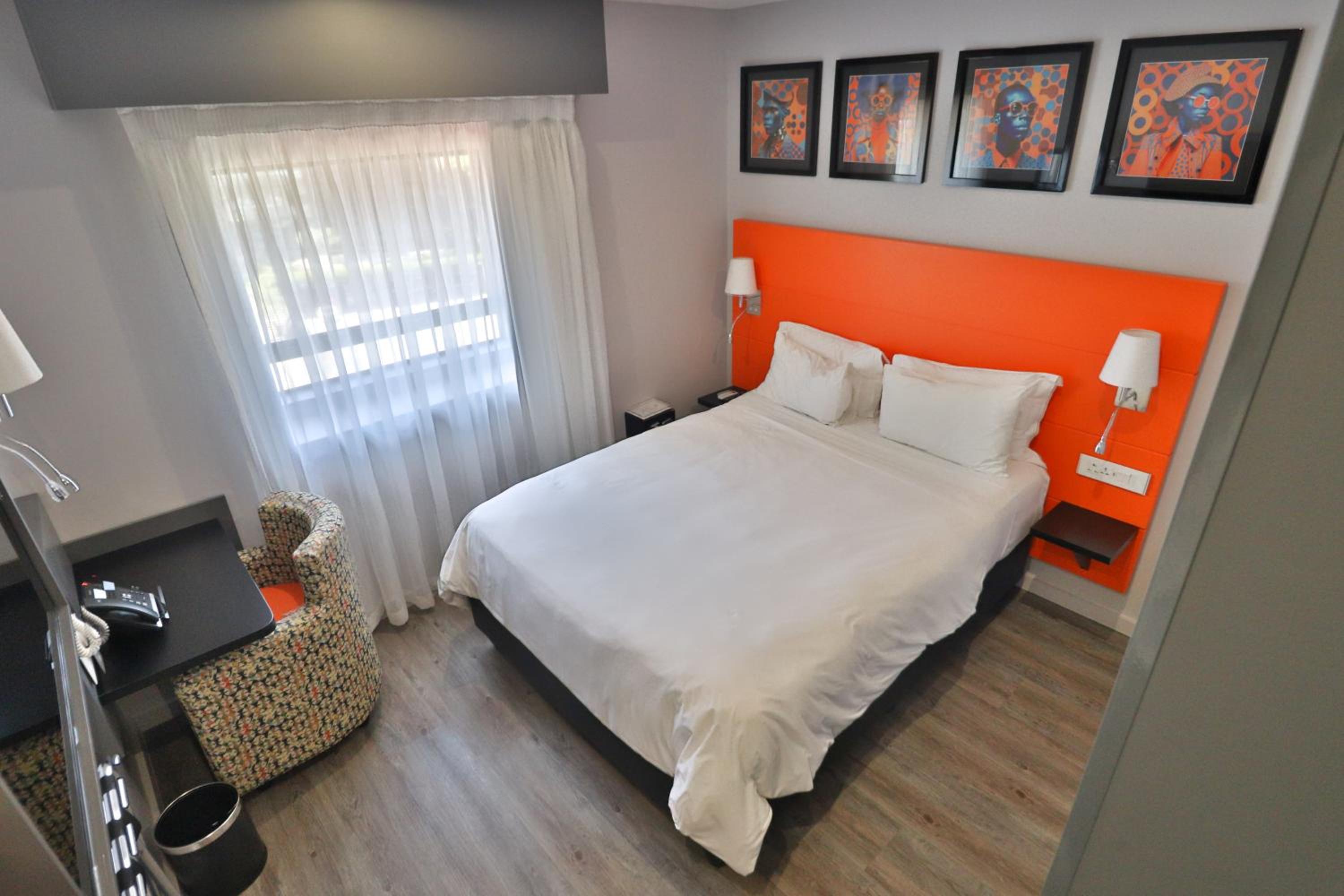 Standard Twin Room photo 2