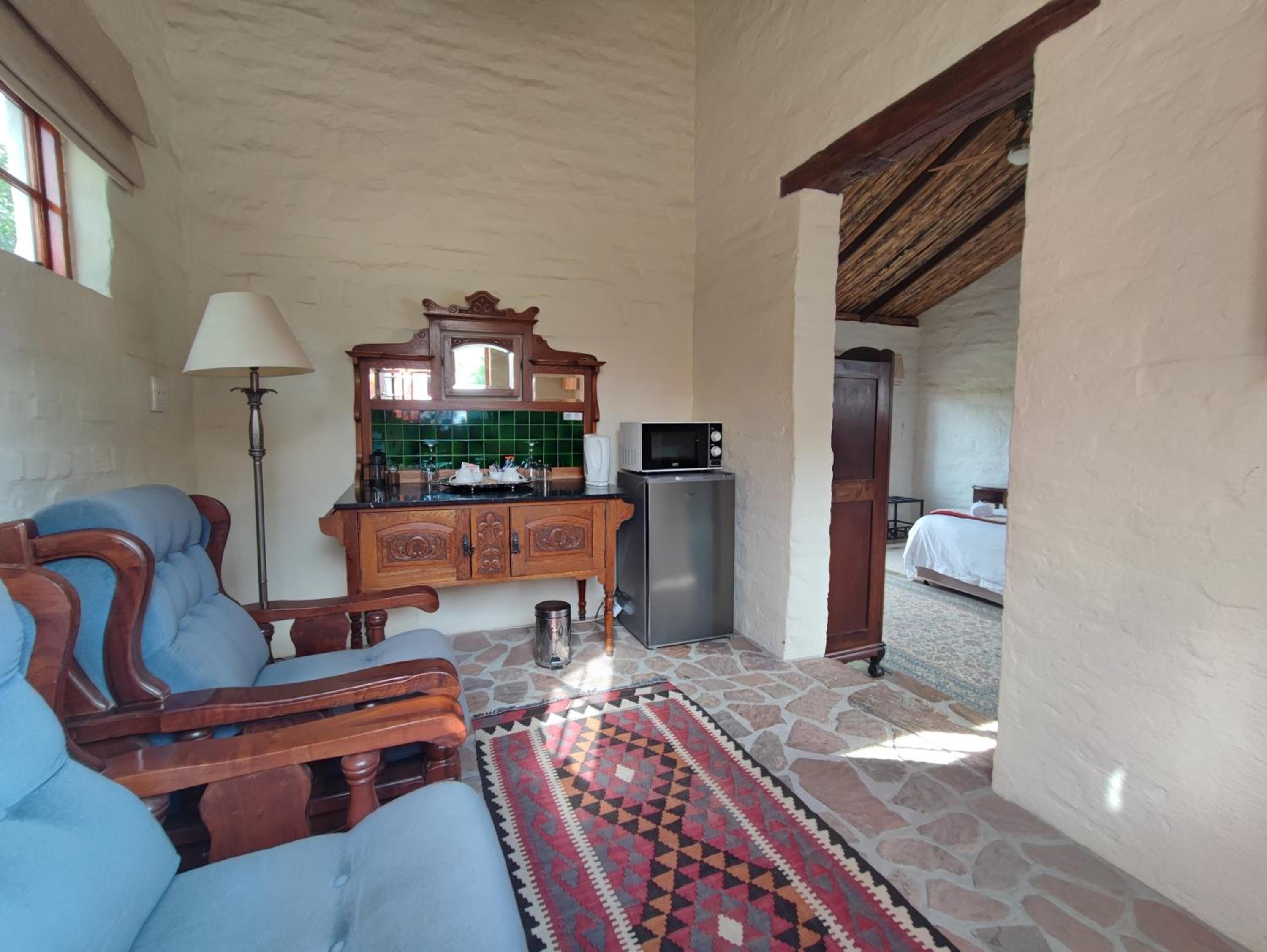 Large Double or Twin Room - Photo 3