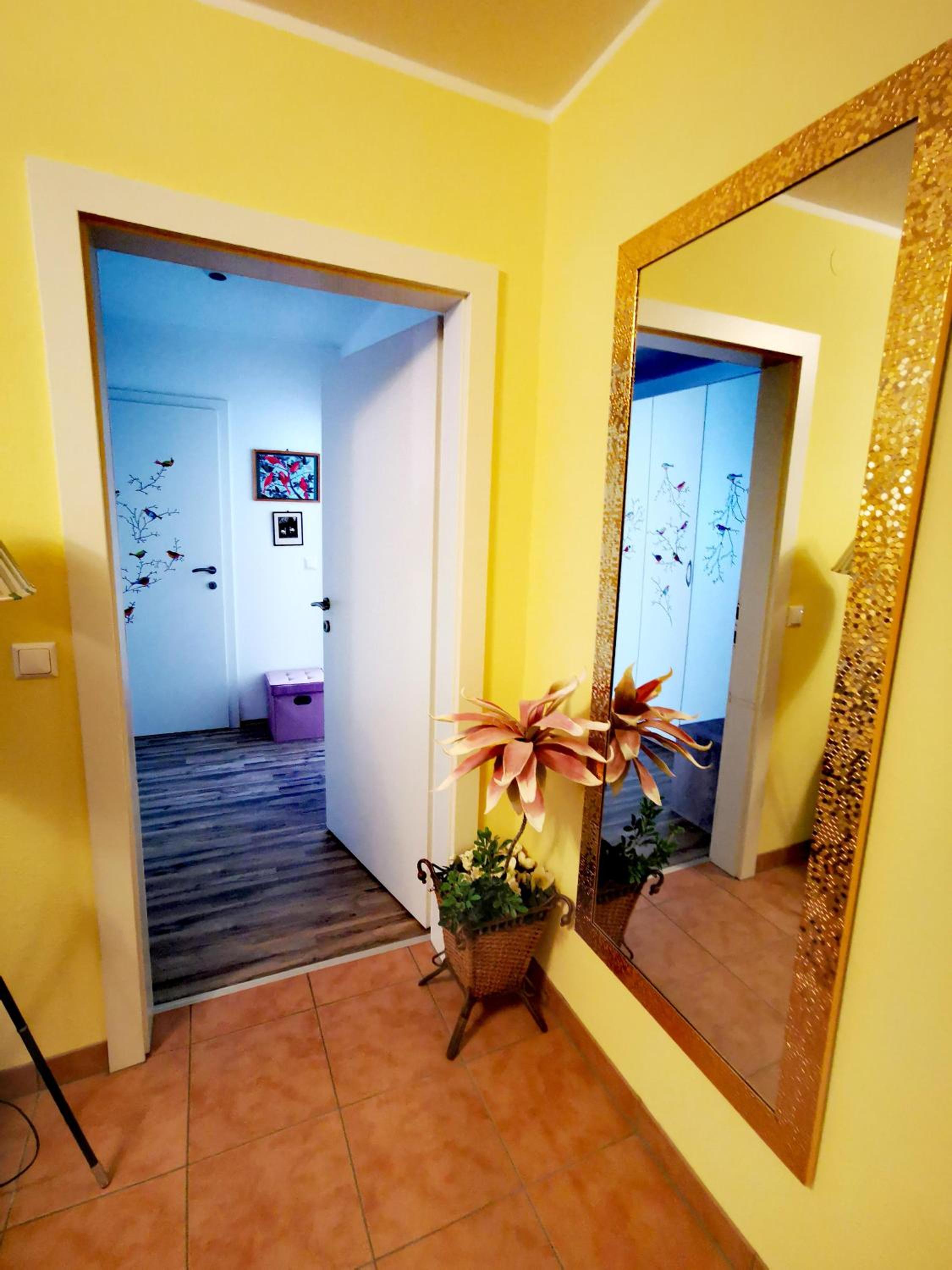 Two-Bedroom Apartment with Shower  photo 1