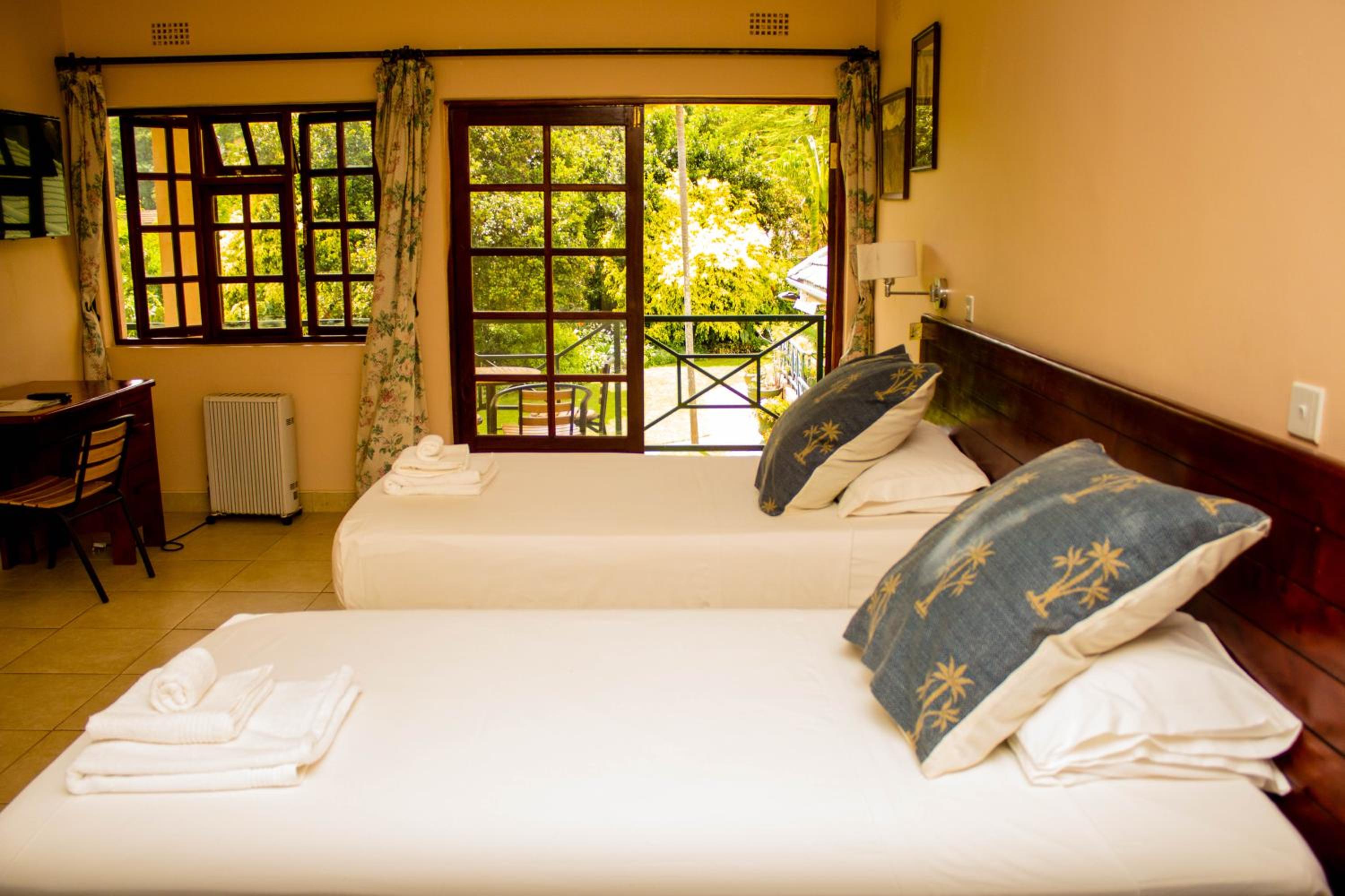Double or Twin Room with Balcony photo 1