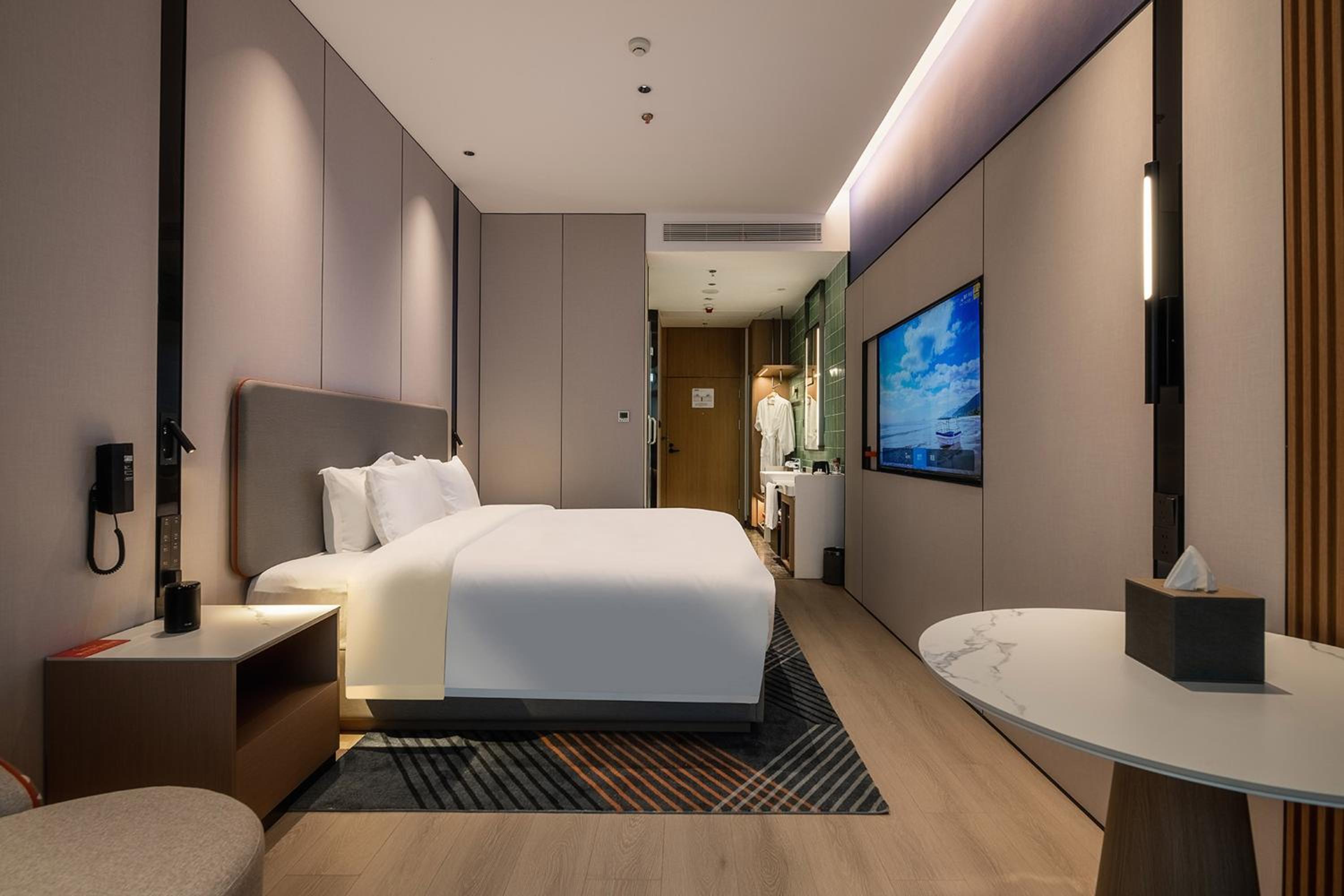 Standard King Room