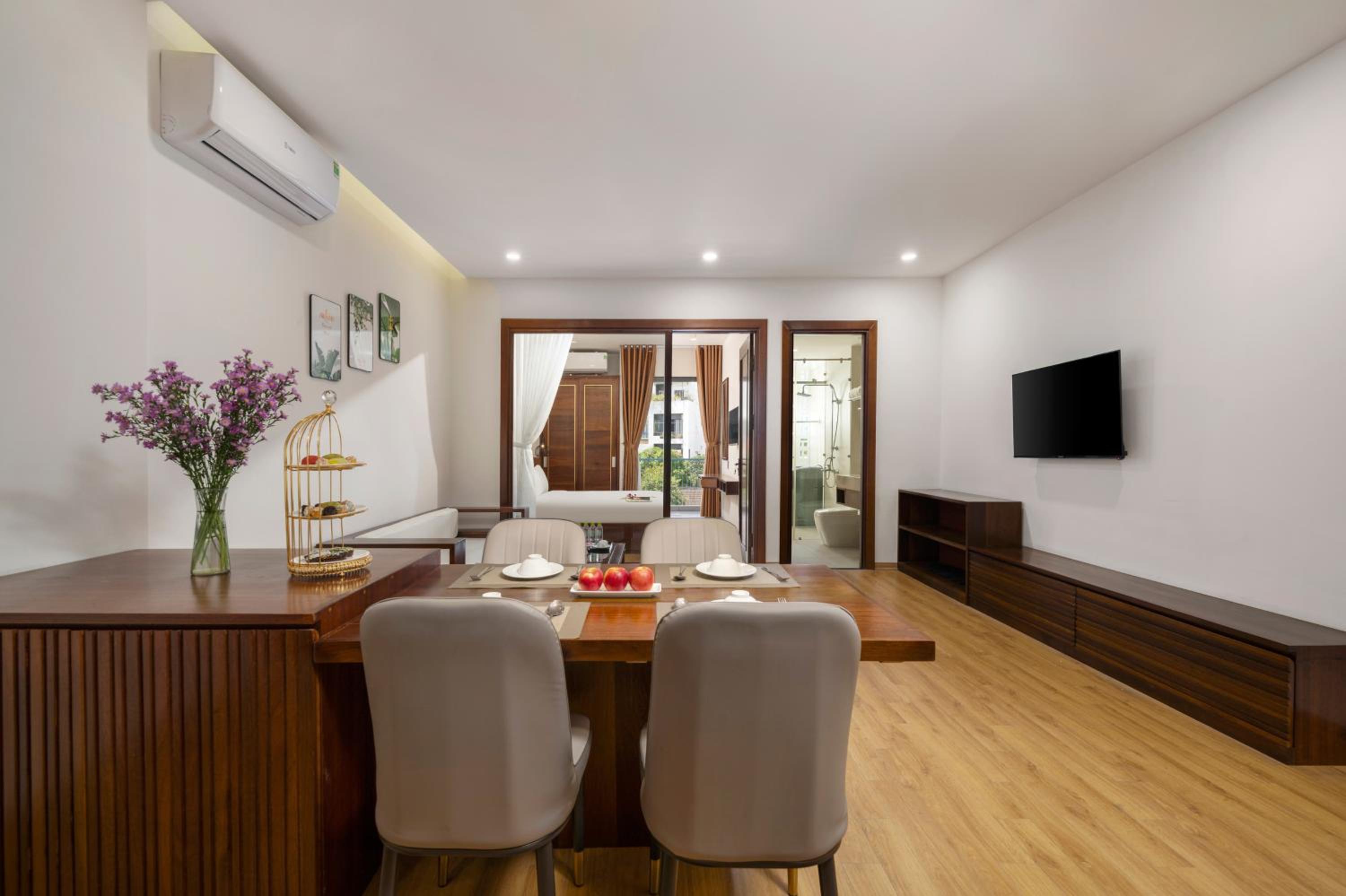 Two-Bedroom Apartment with City View
