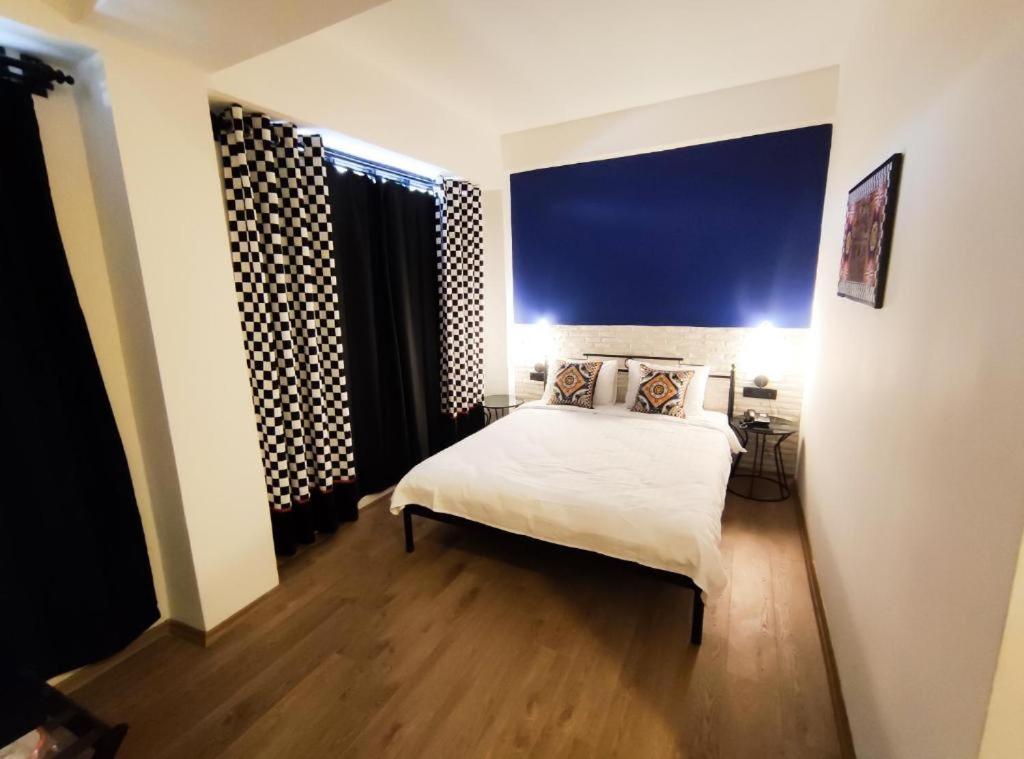 Standard Double Room - Photo 1