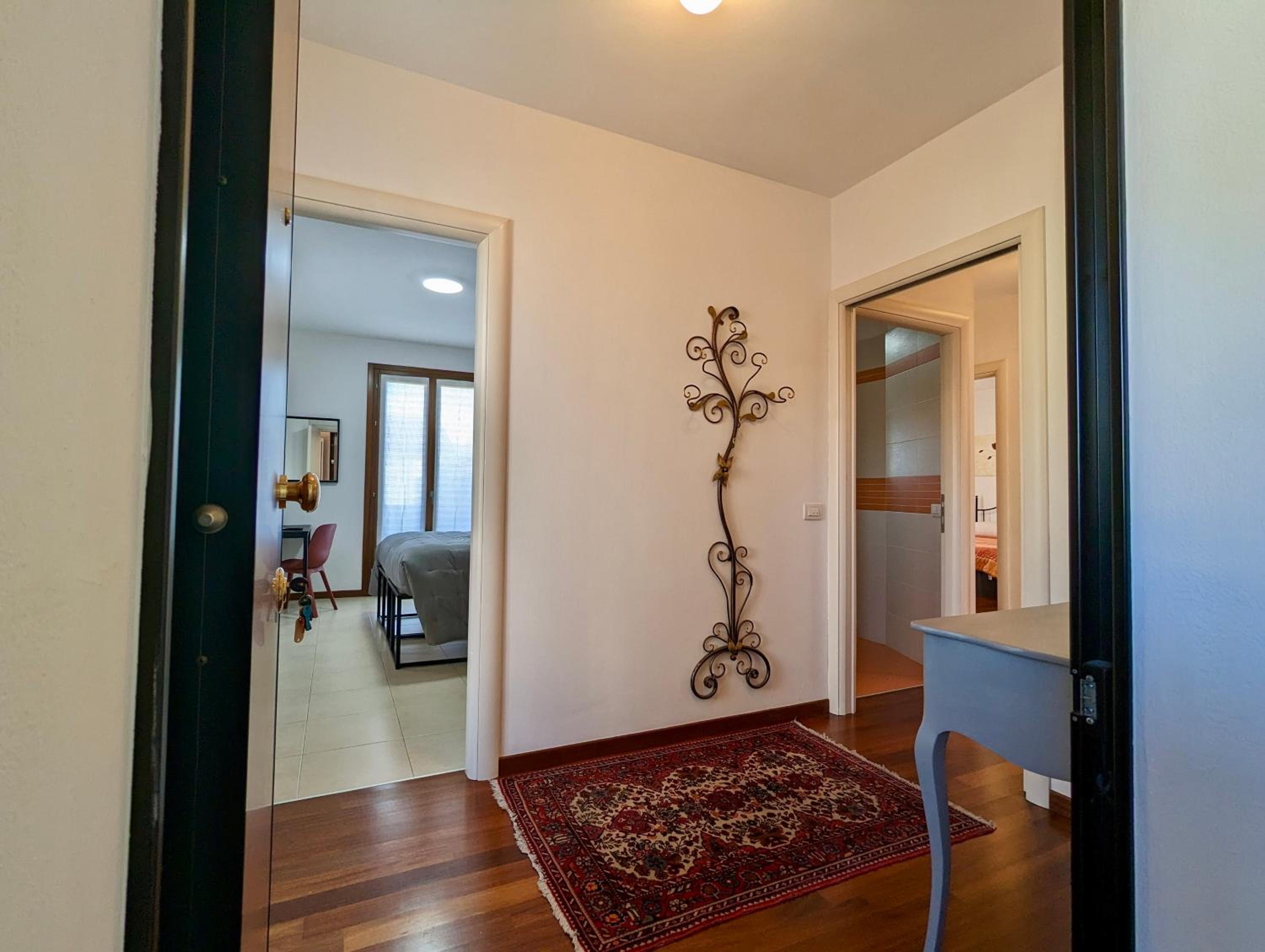 Three-Bedroom Apartment photo 3