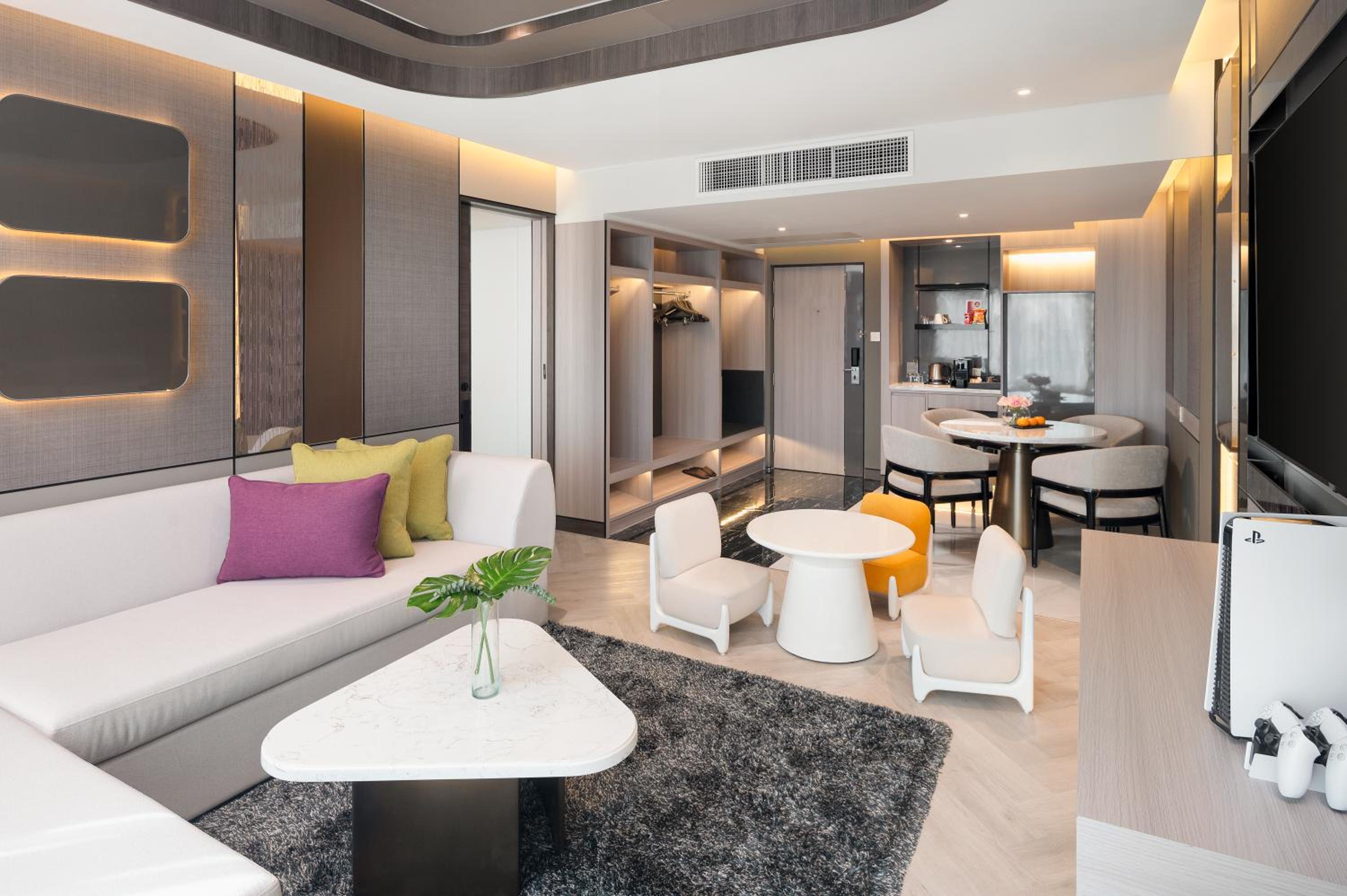 Two Bedroom Family Suite photo 2