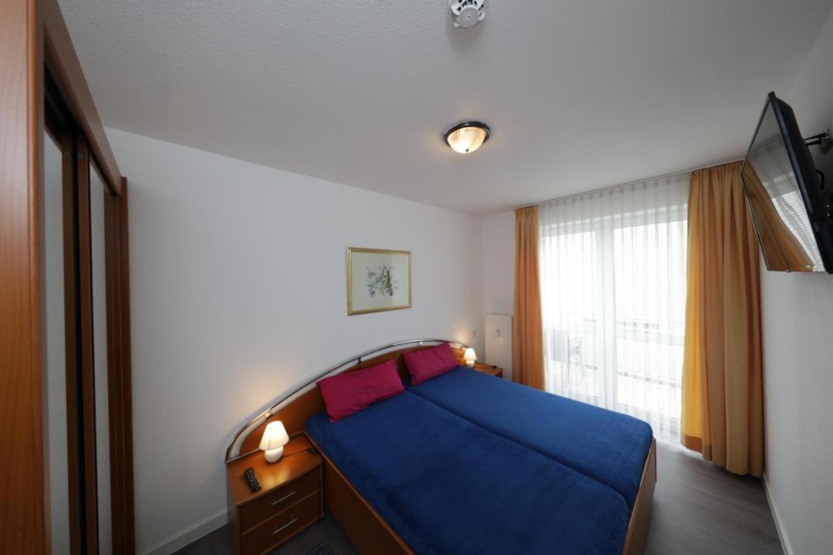 Apartment photo 2