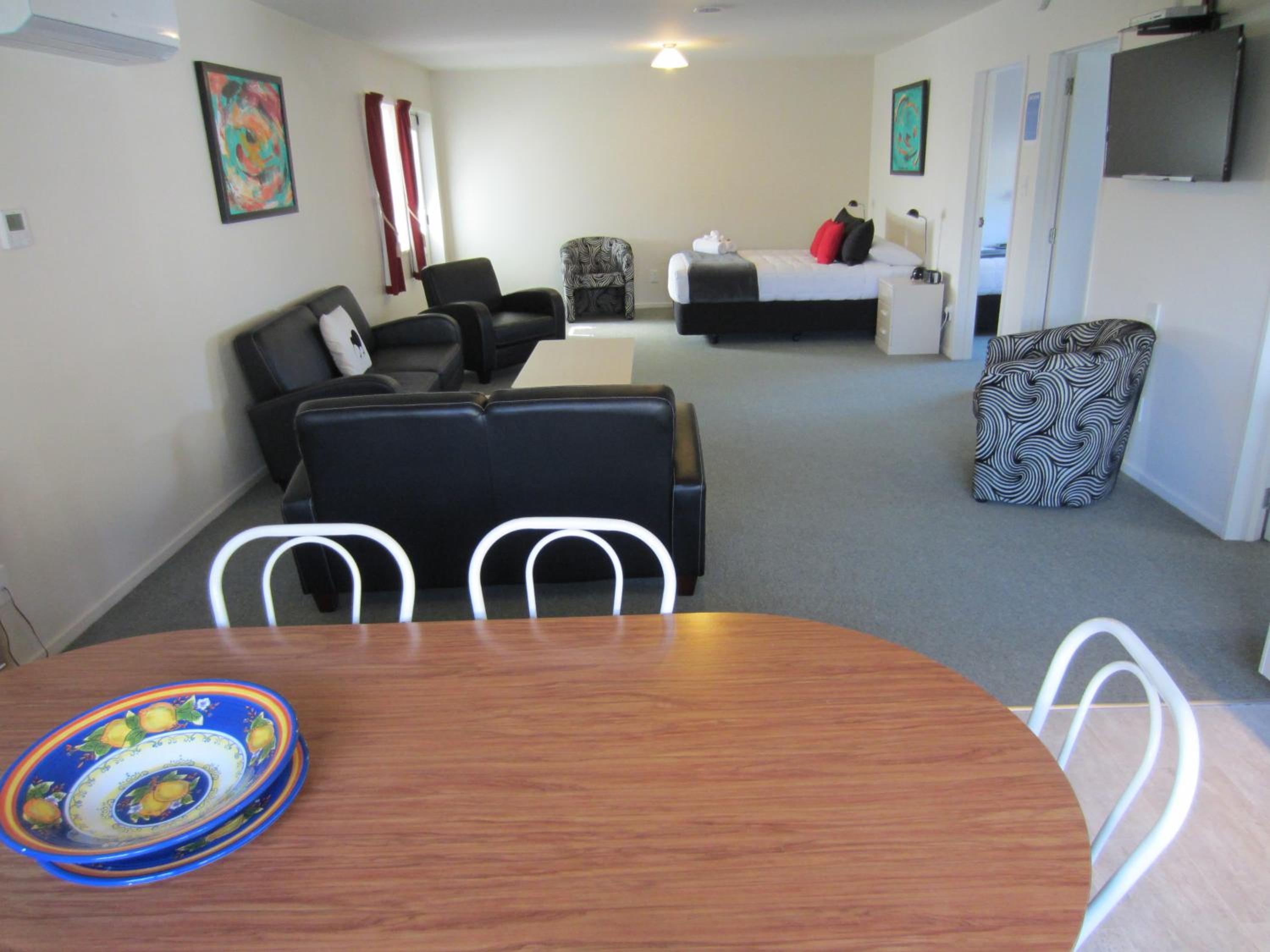 Large Family Apartment photo 2