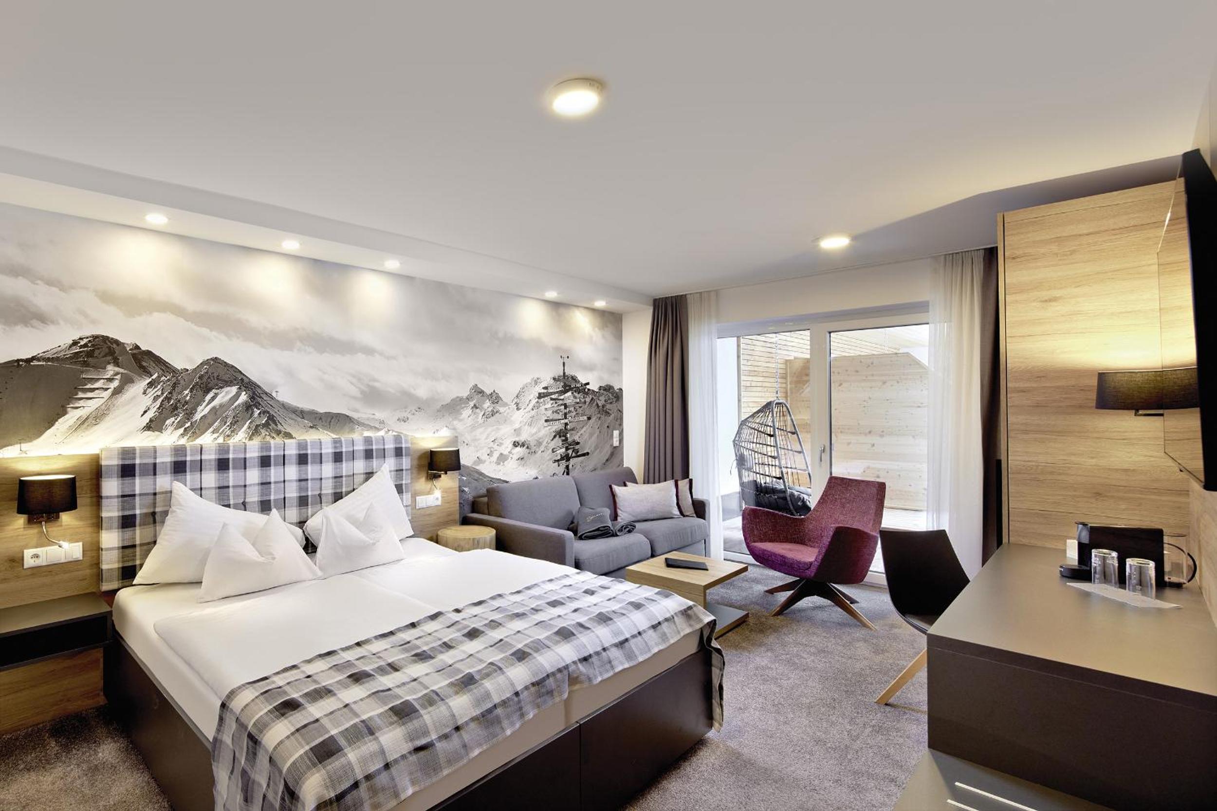 Classic Double Room with Balcony