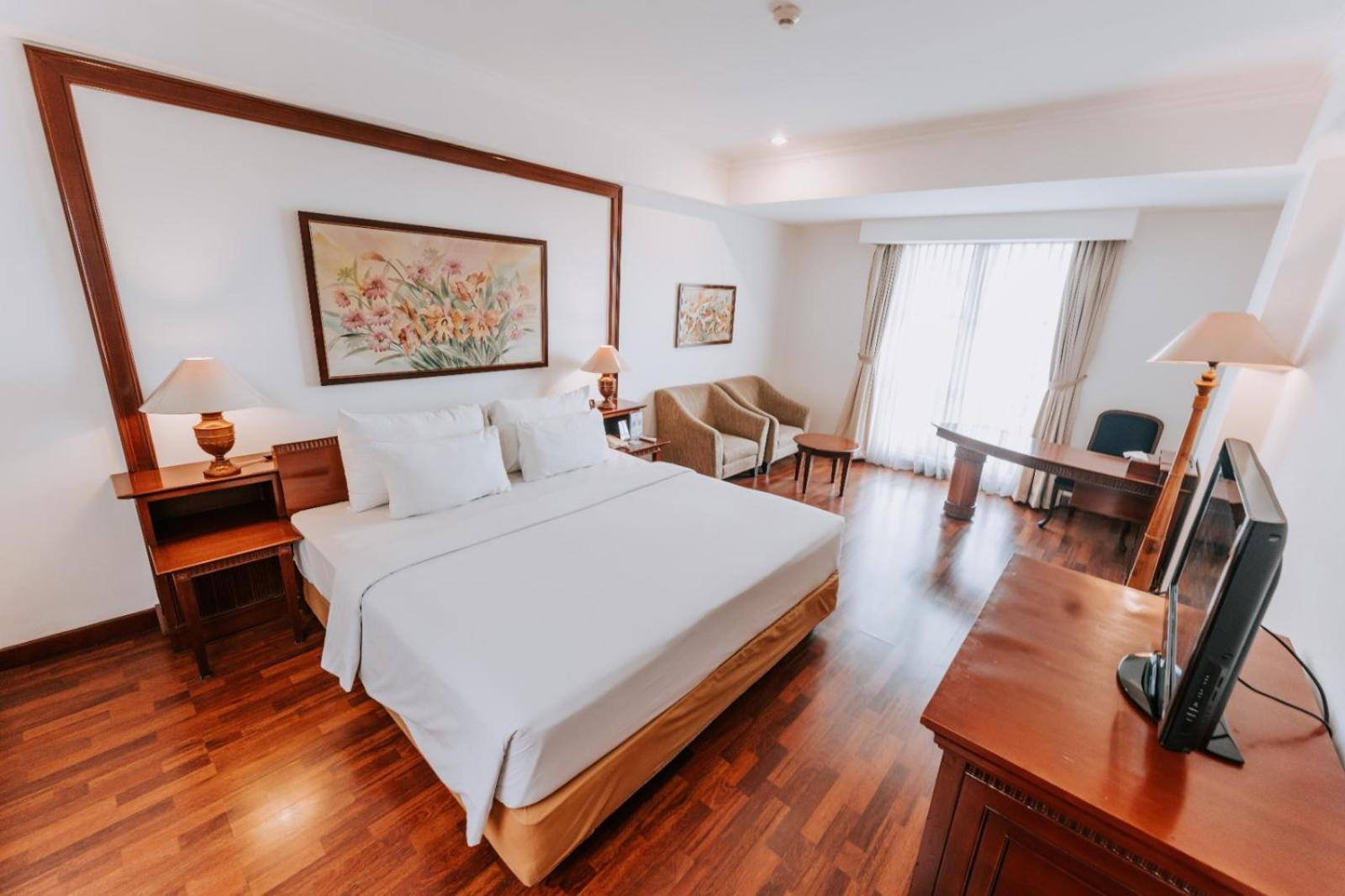 Business King Room - Photo 4