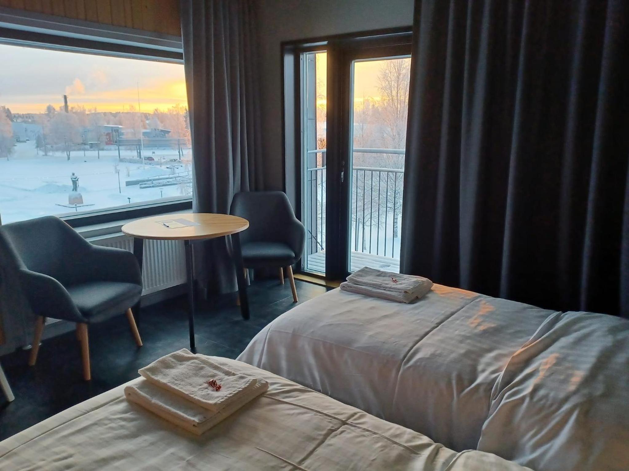 Standard Twin Room - Photo 21