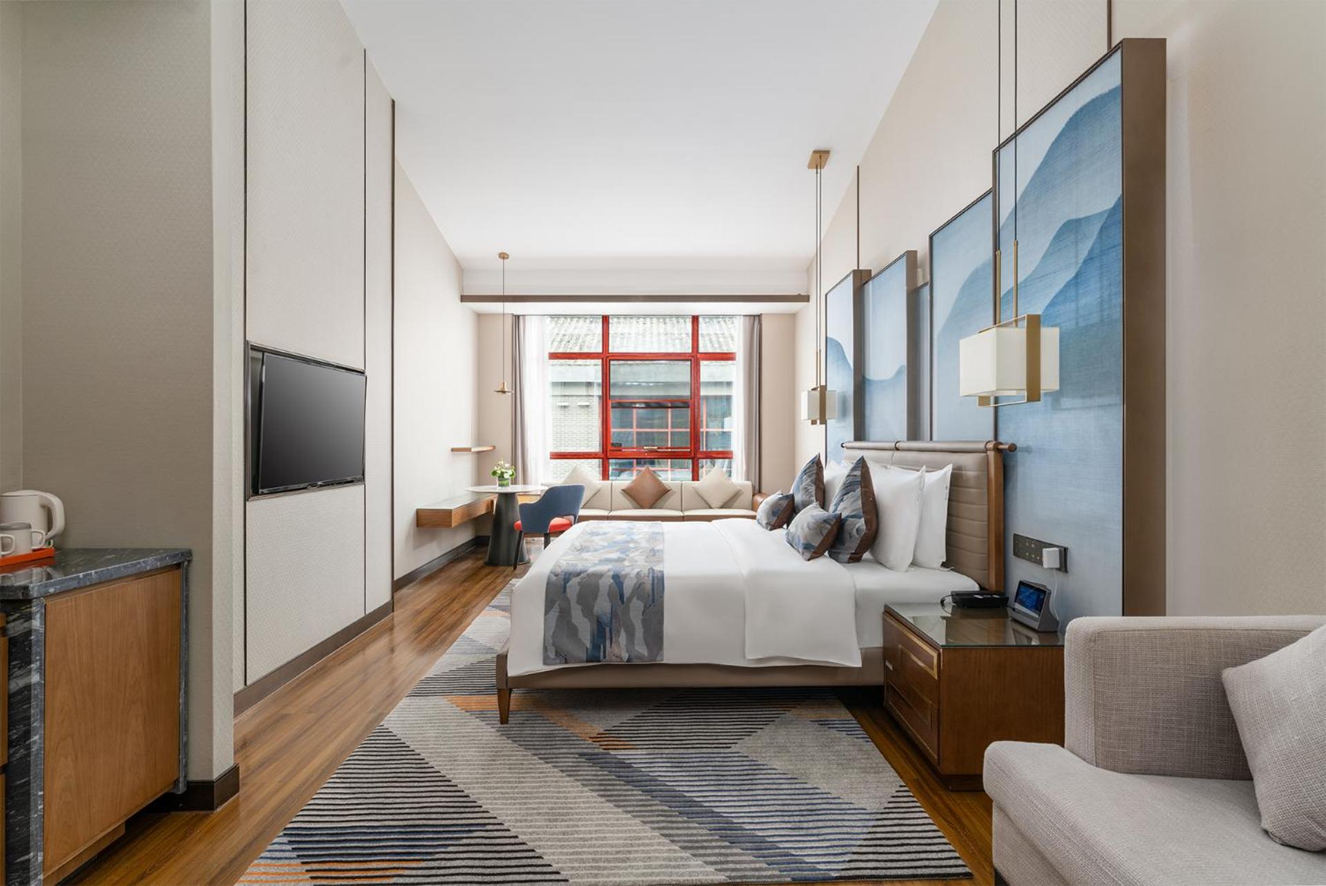 Standard King Room photo 1