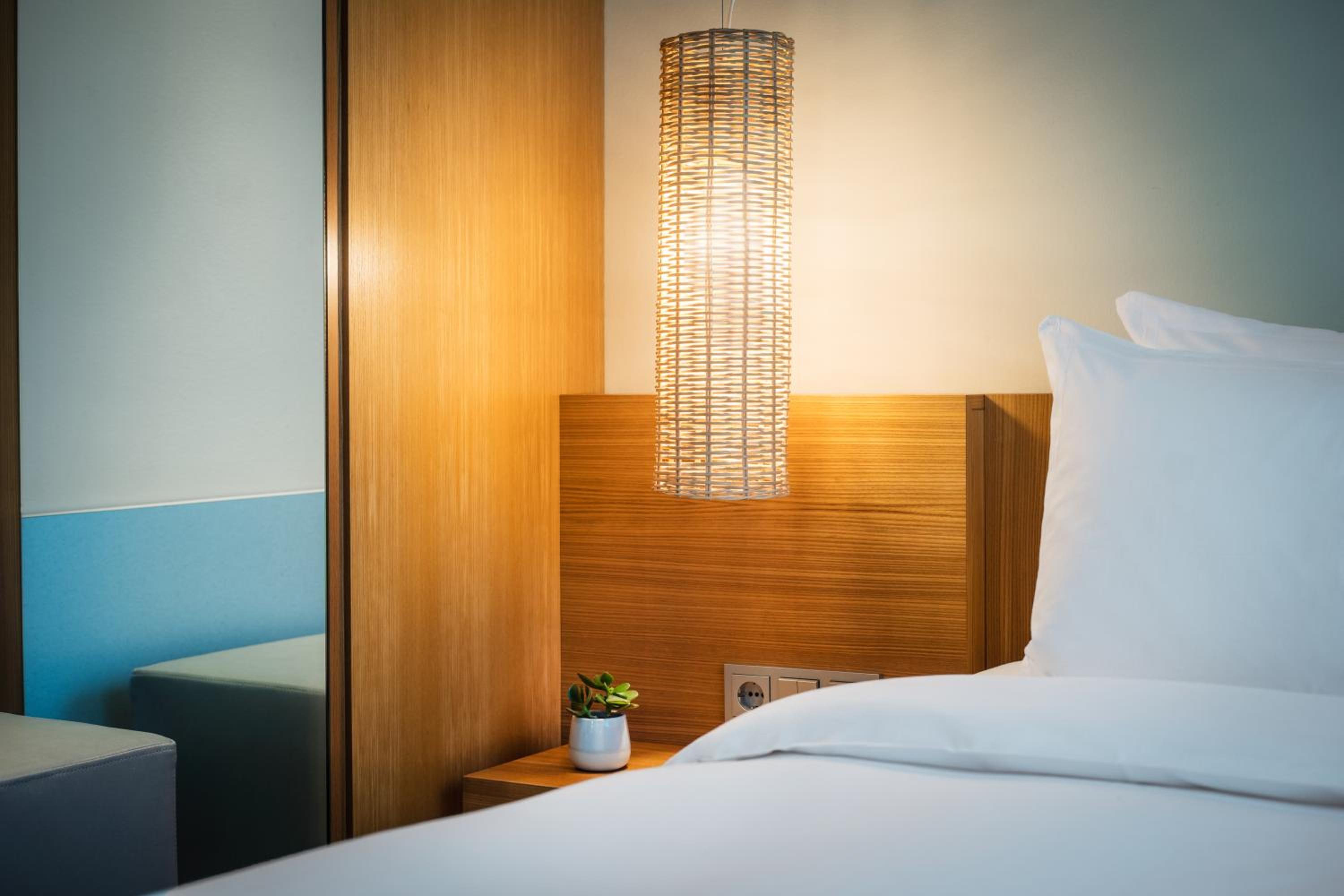 Single Room - High Floor