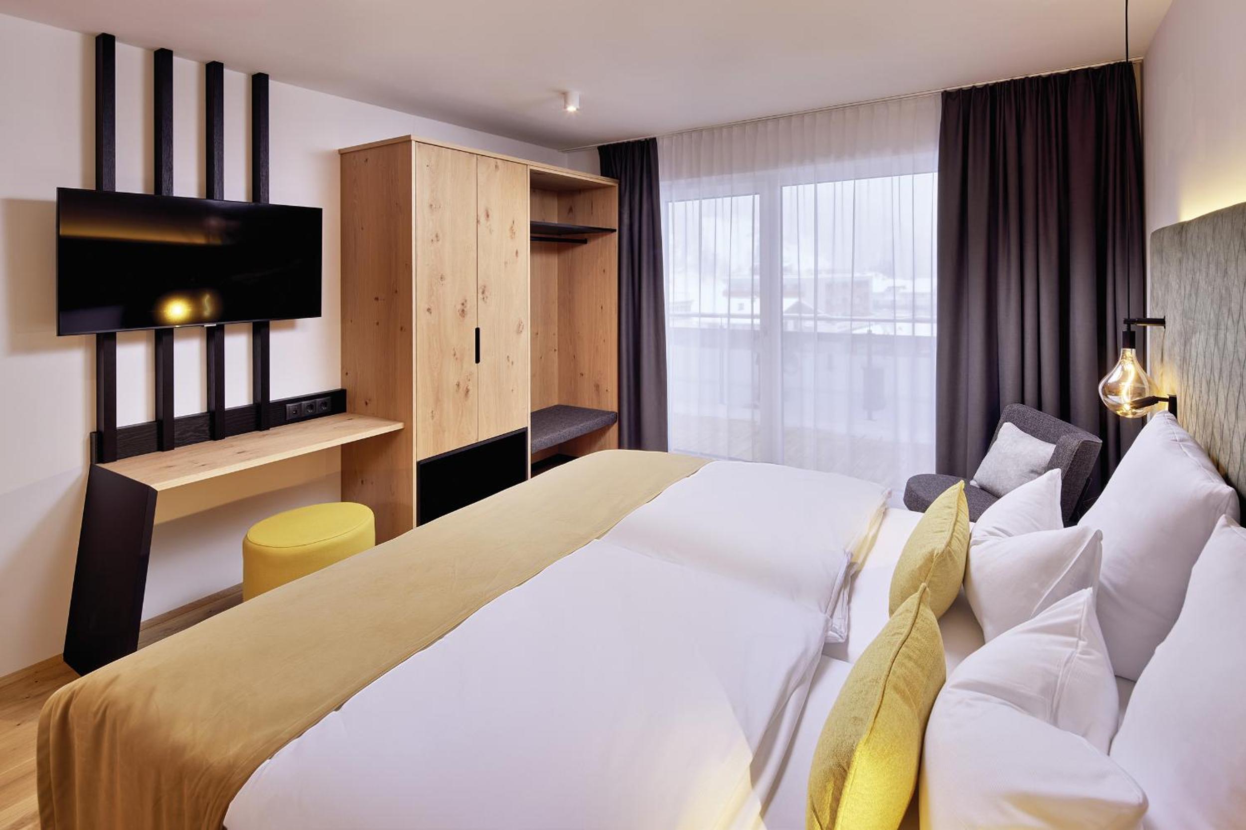 Classic Suite with Balcony