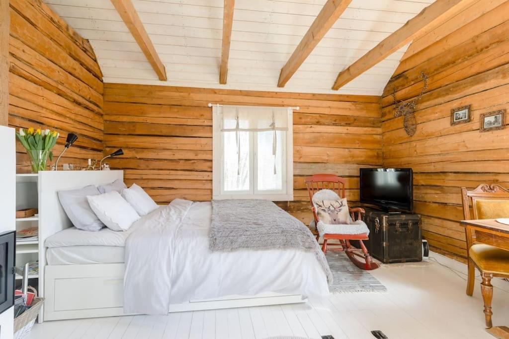 Two-Bedroom House photo 2