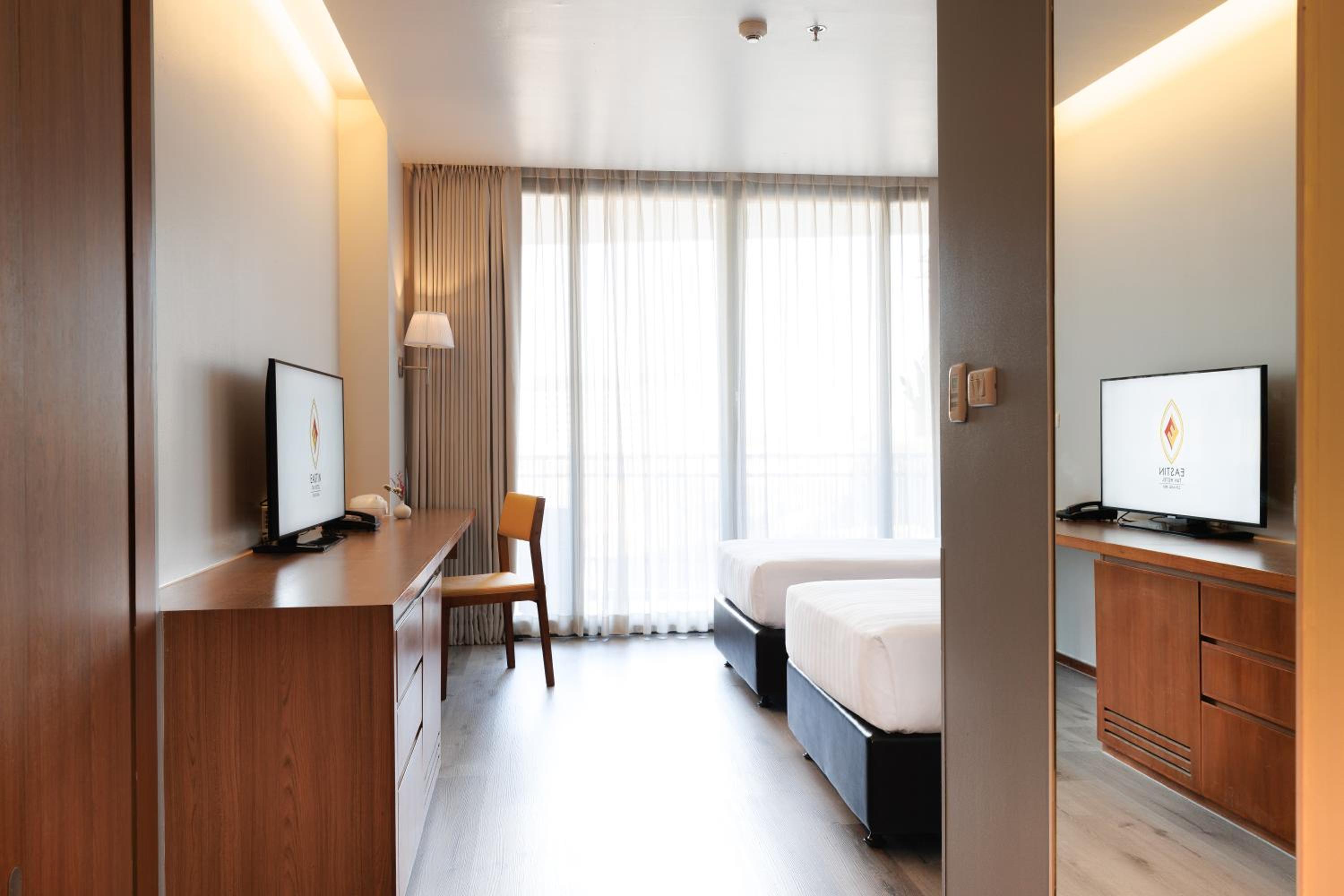 Superior Premium with Bathtub photo 3
