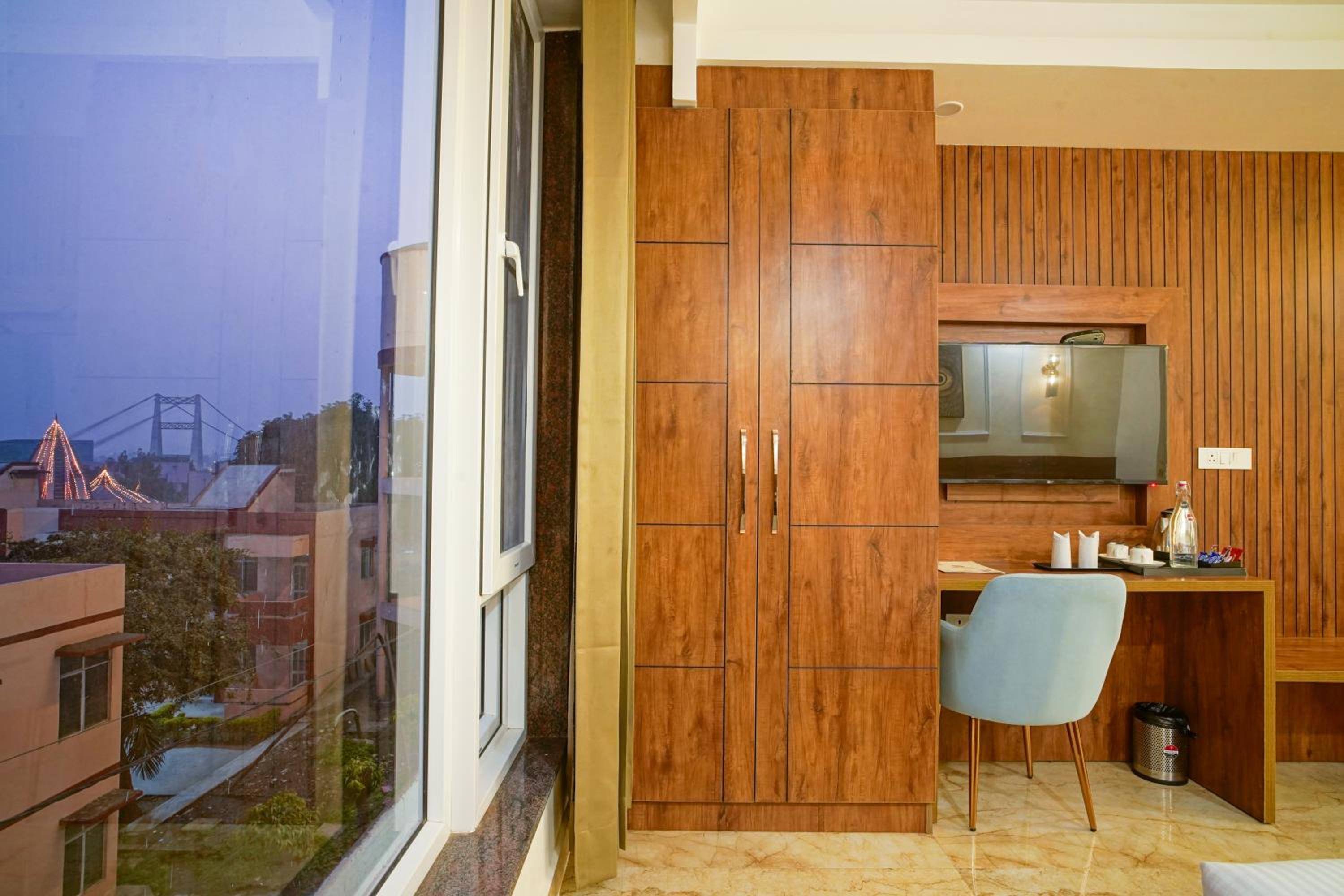 Executive Triple Room