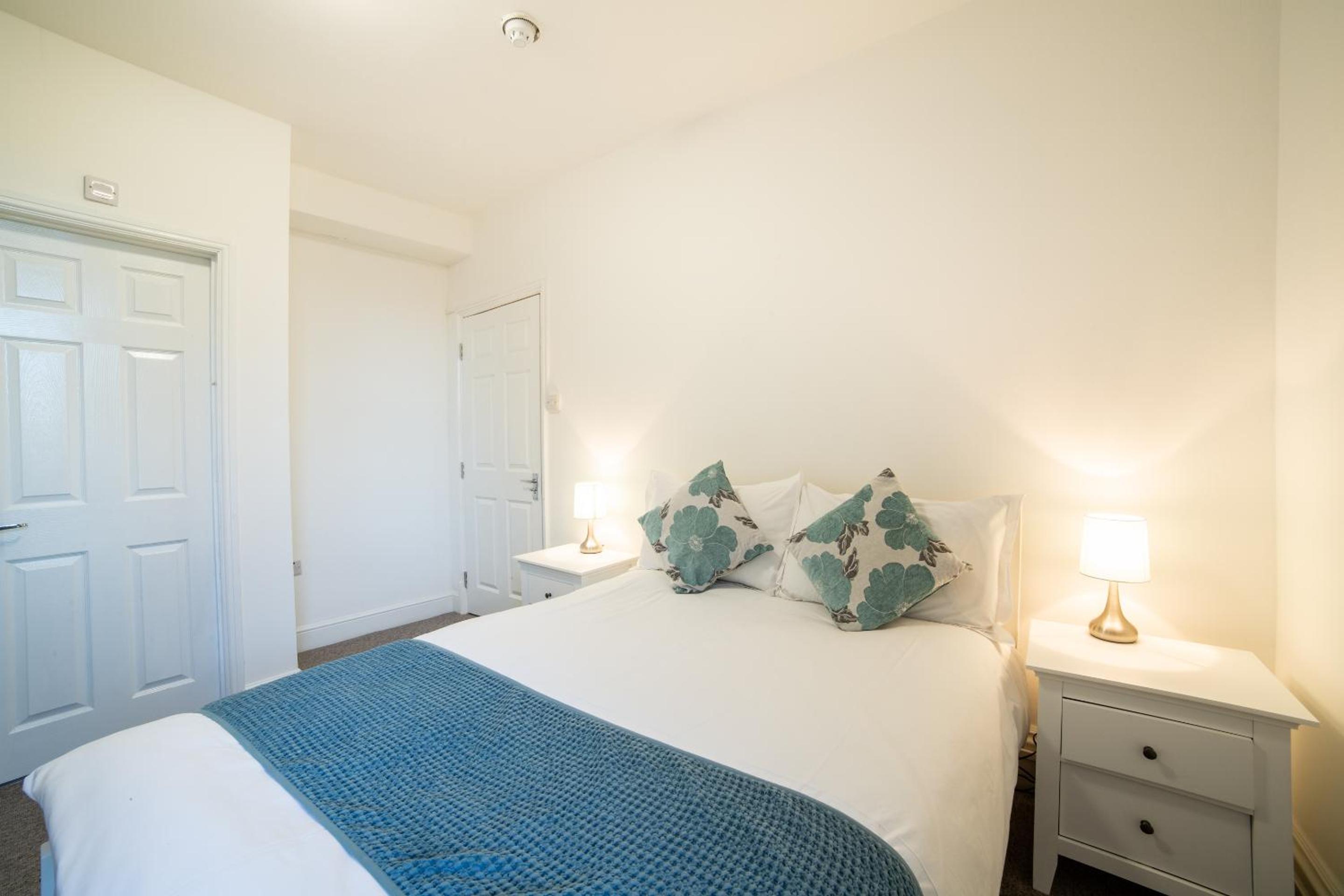 Compact Double Room photo 3