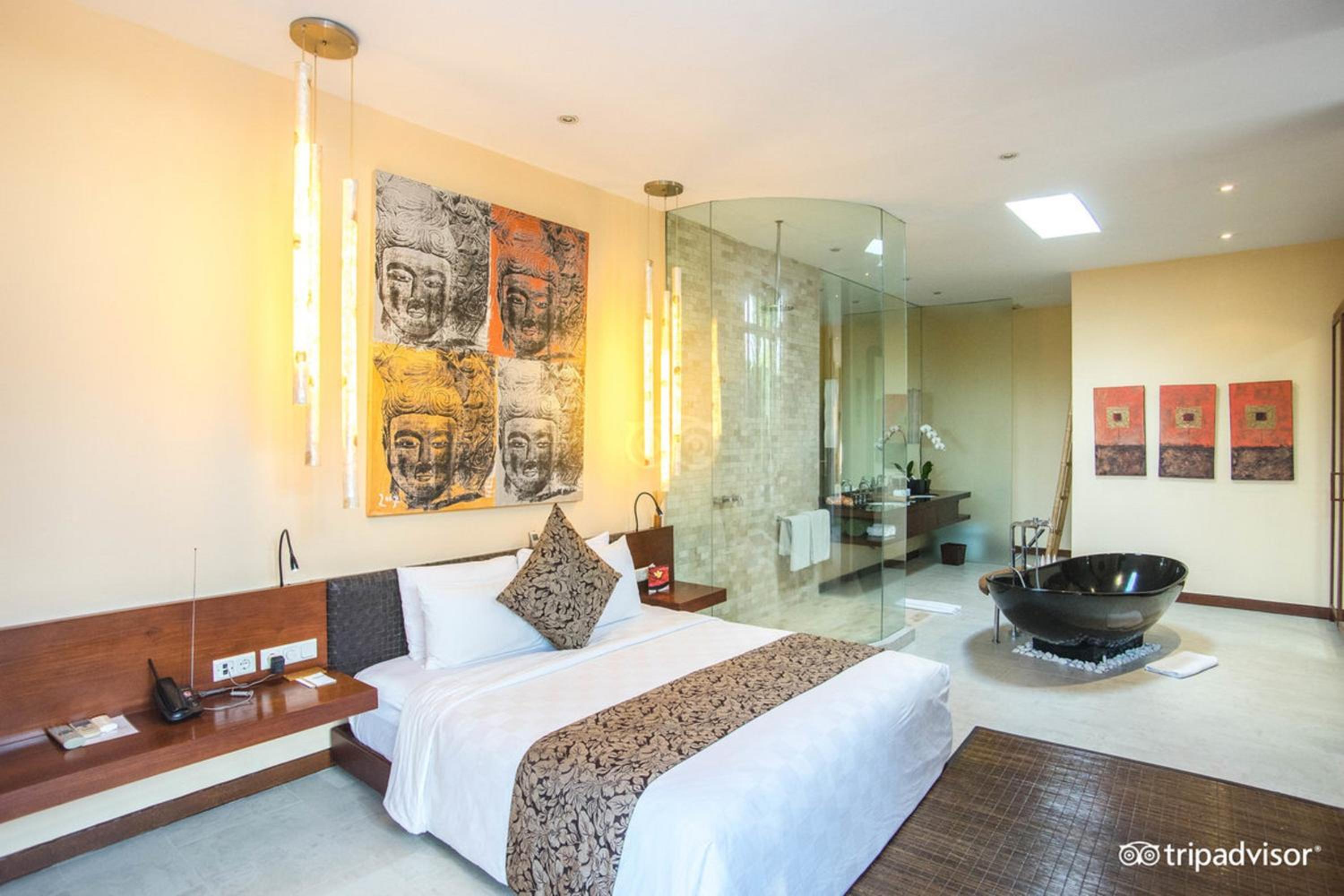 Two-Bedroom Villa with Private Pool - Photo 32
