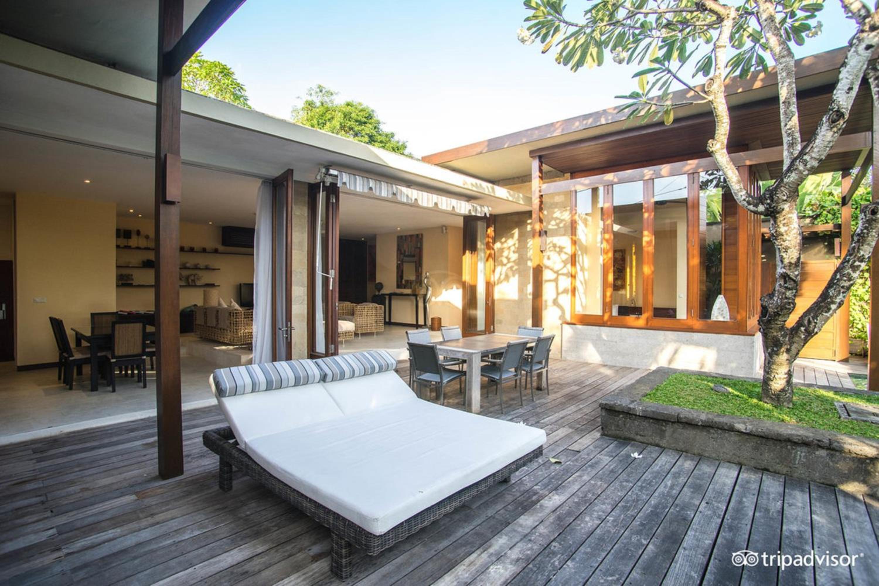 Two-Bedroom Villa with Private Pool - Photo 18