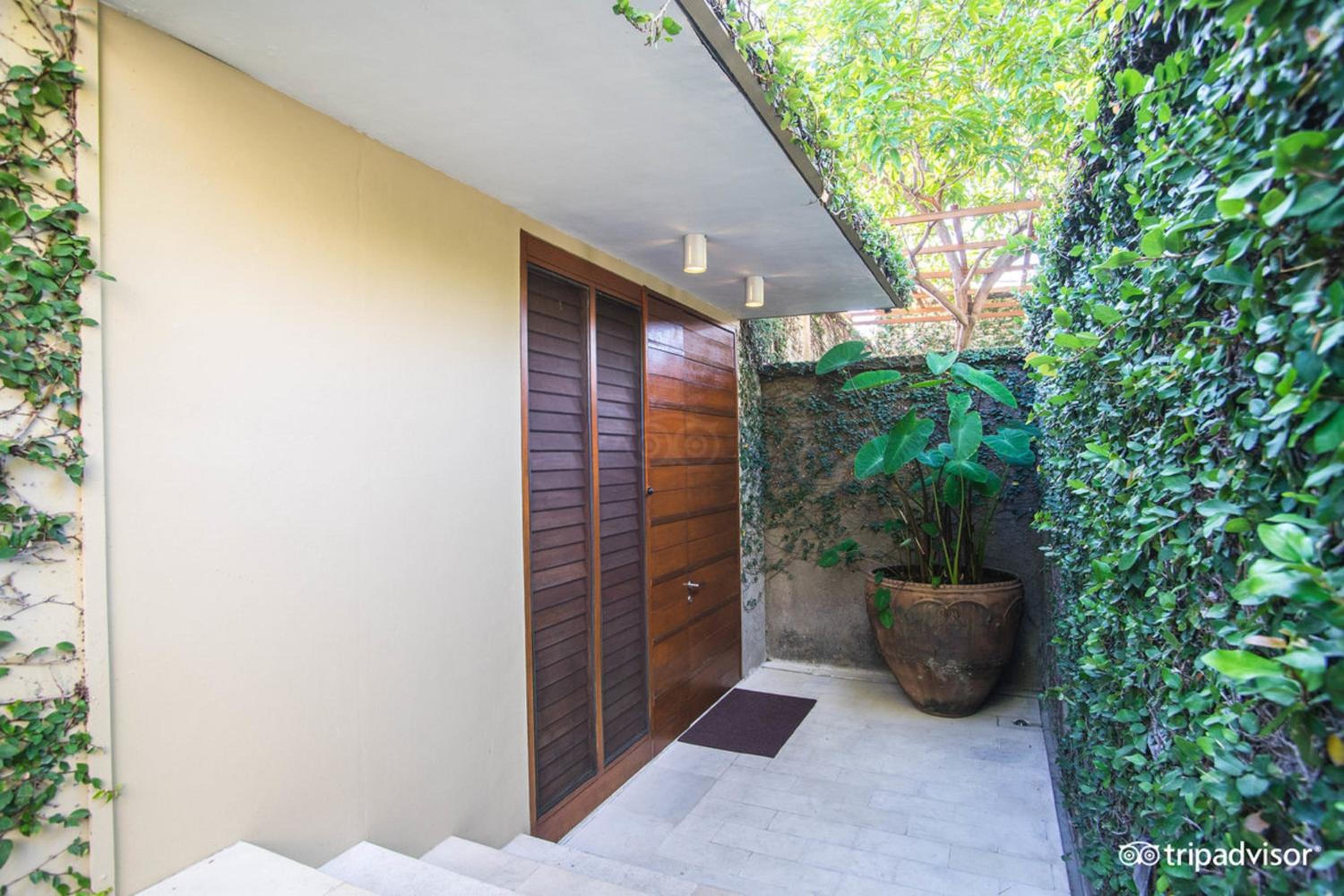 Two-Bedroom Villa with Private Pool - Photo 13