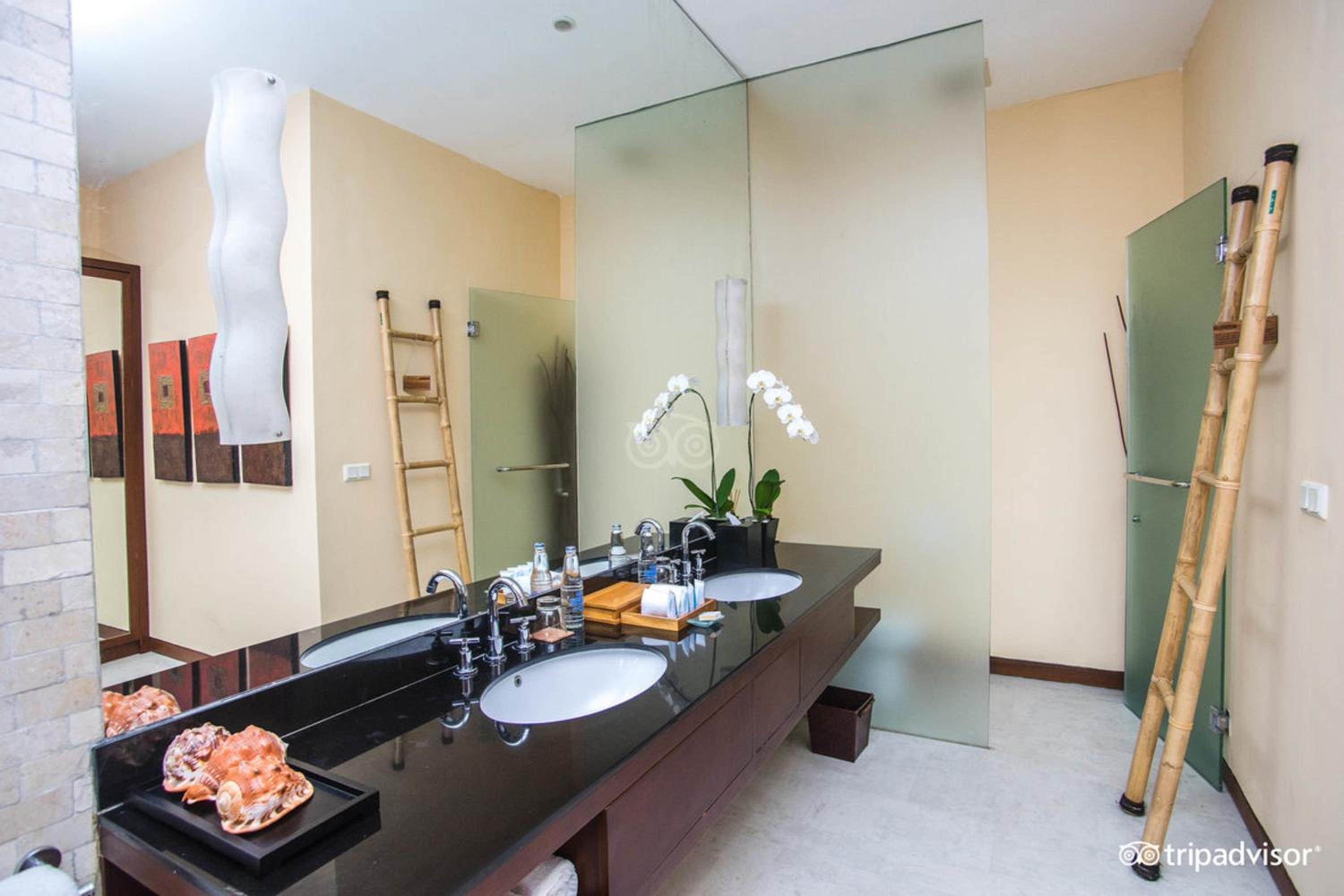 Two-Bedroom Villa with Private Pool - Photo 16