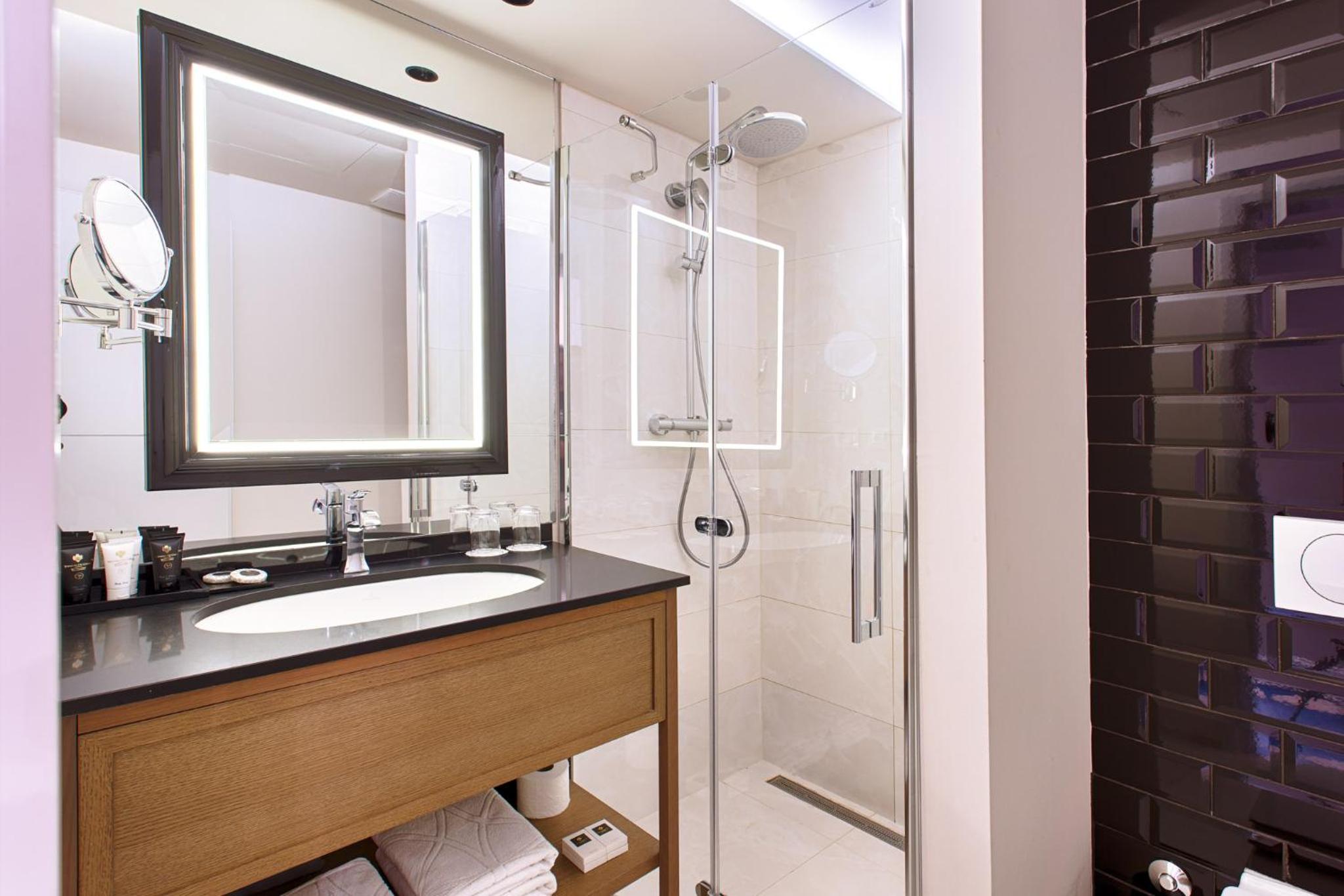 Standard Double or Twin Room photo 3