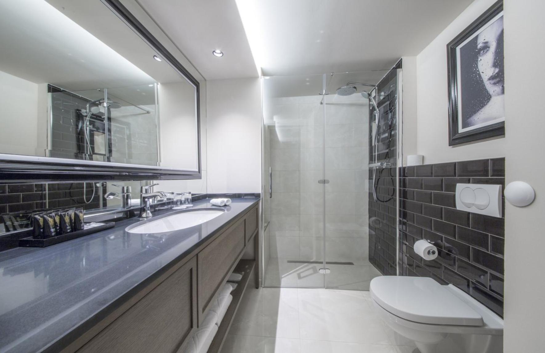 Deluxe Double Room with Balcony and Sea View photo 2
