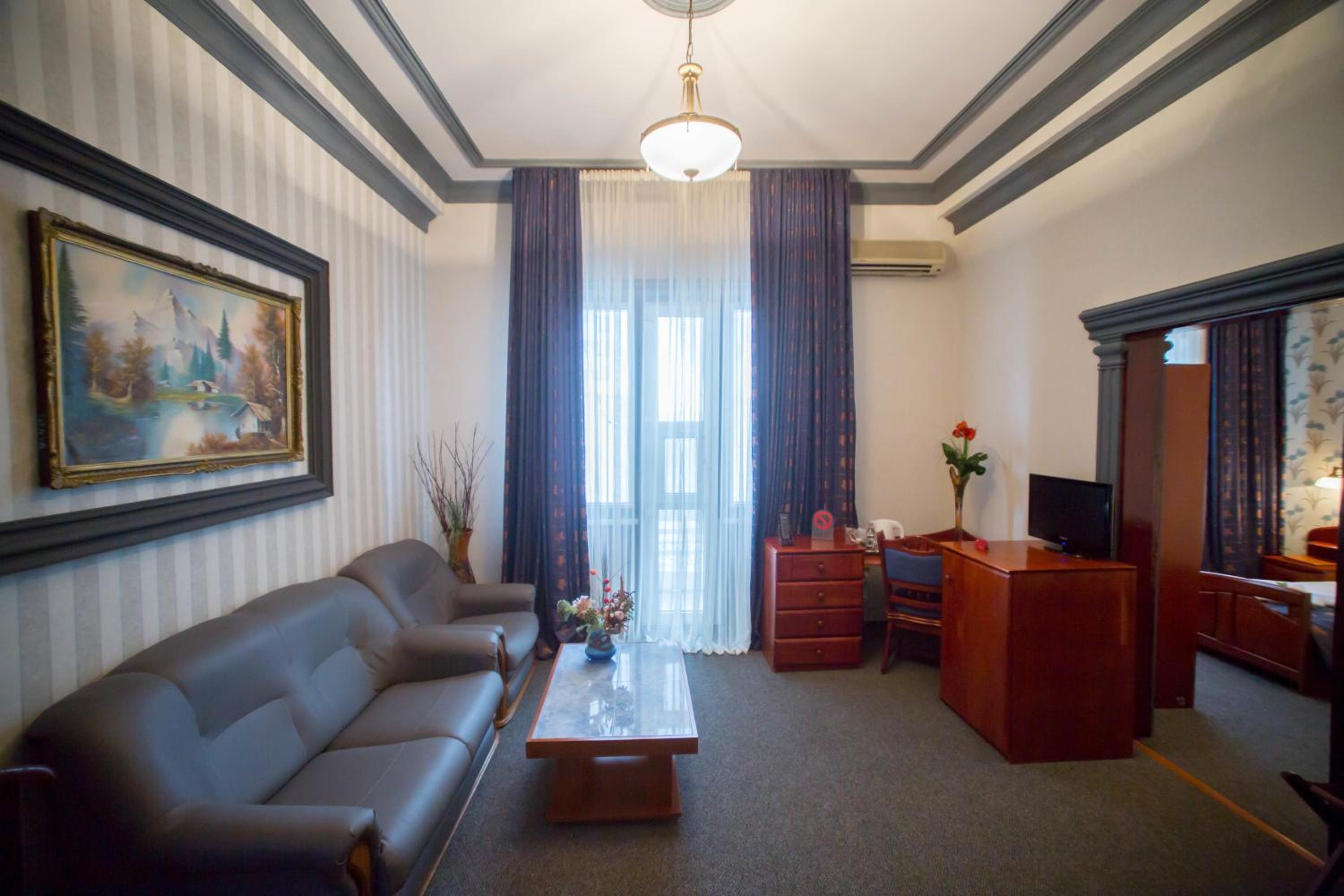 Twin Suite - Photo 2