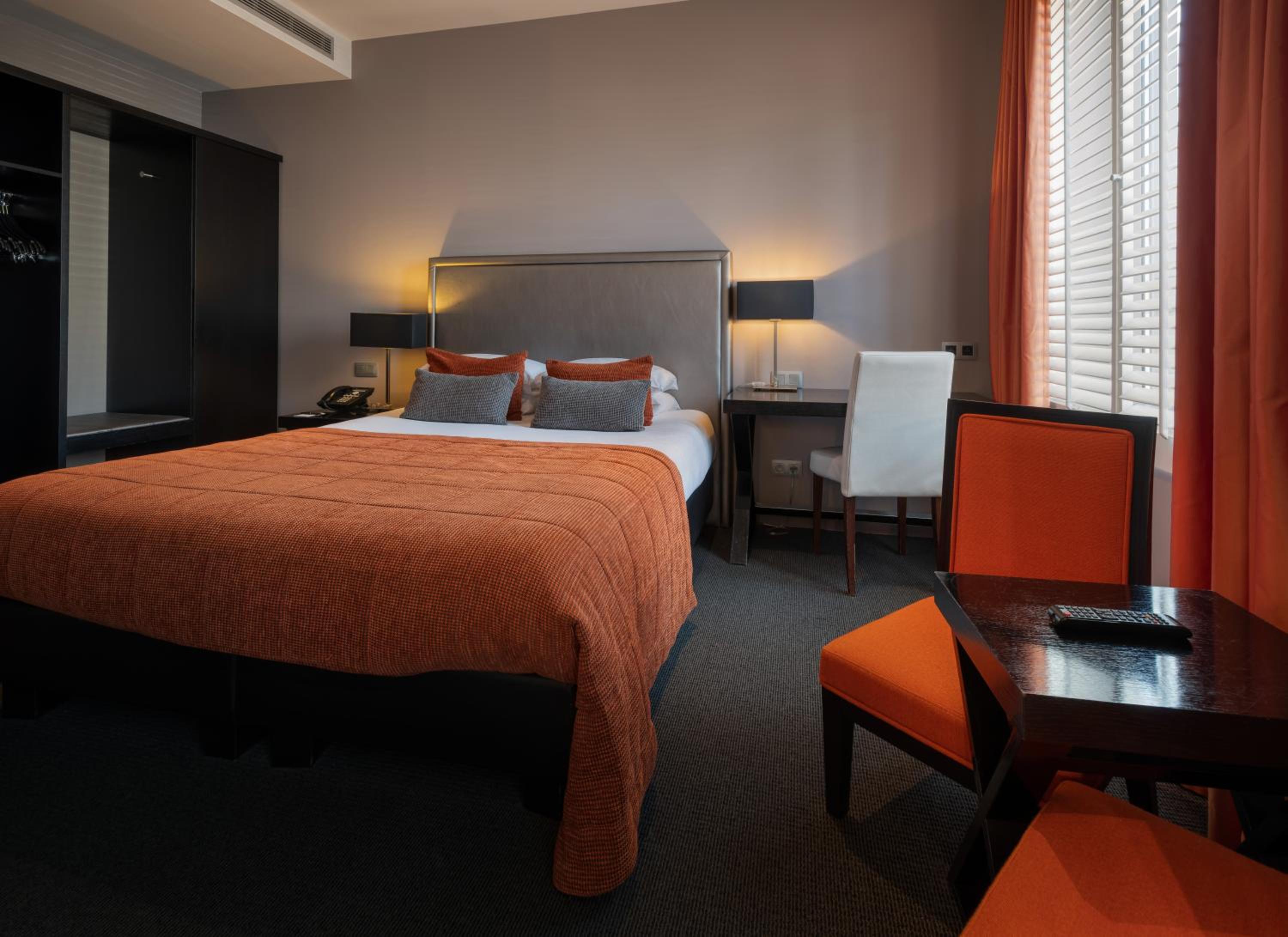 Standard Double Room - Photo 5